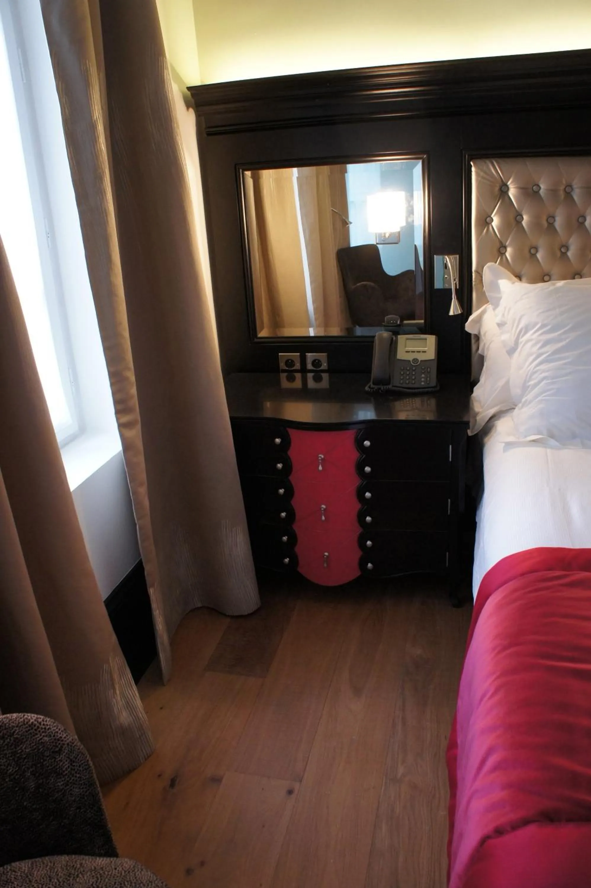 Other, Bed in Tonic Hotel Saint Germain des Prés