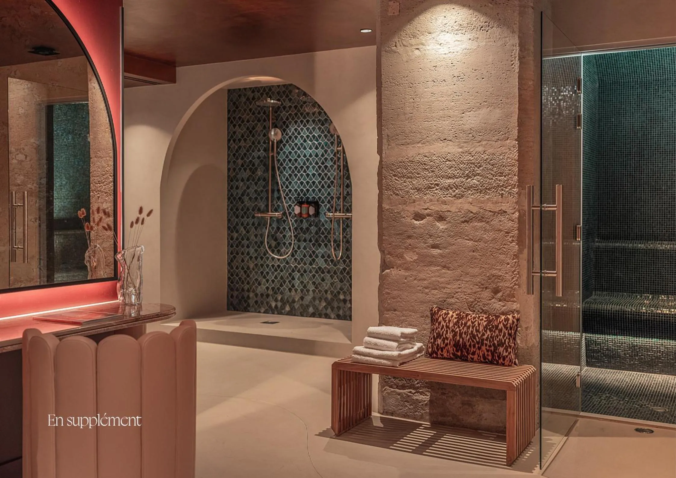 Hot Tub in Boudoir des Muses