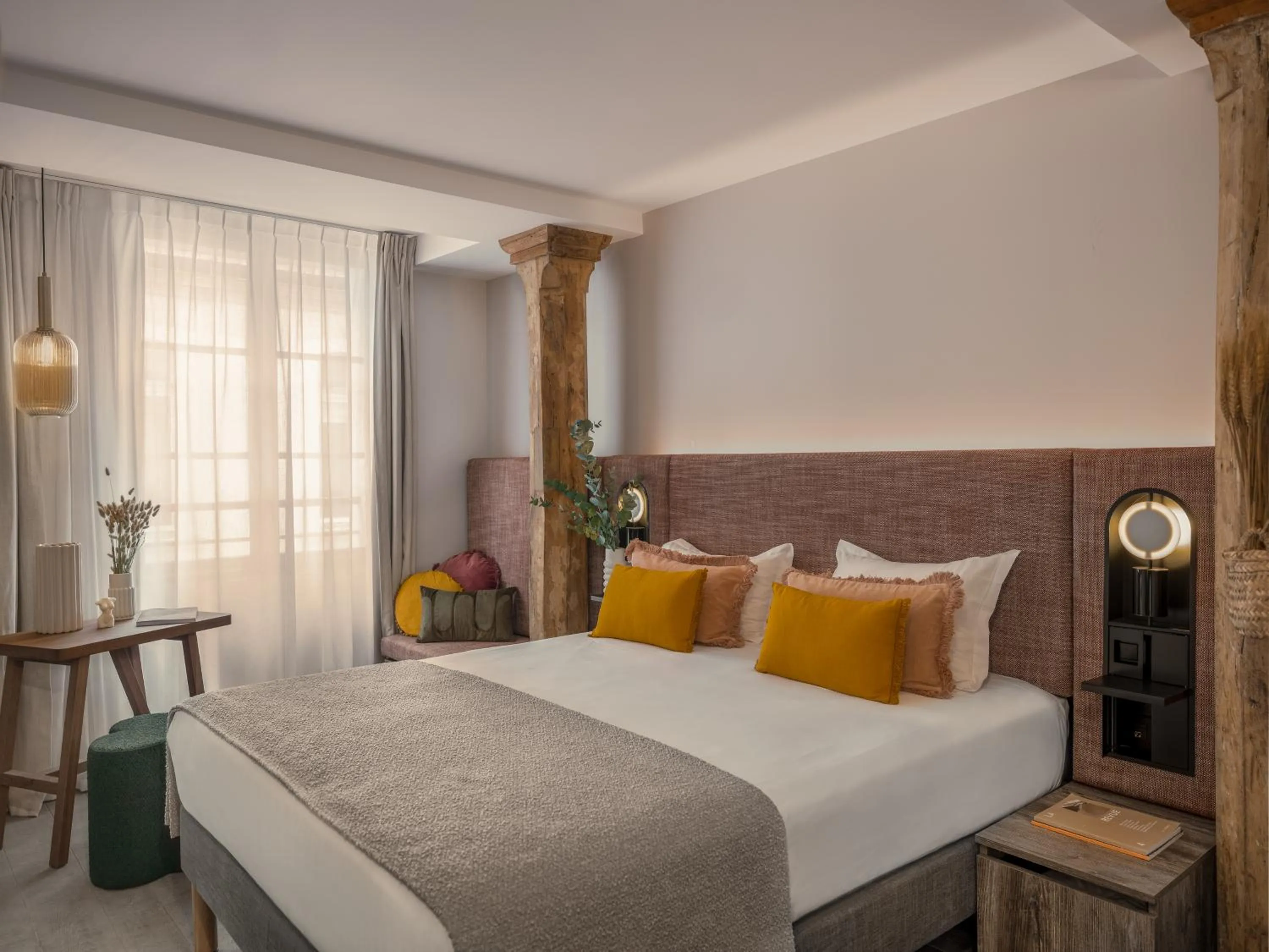 Bedroom, Bed in Boudoir des Muses