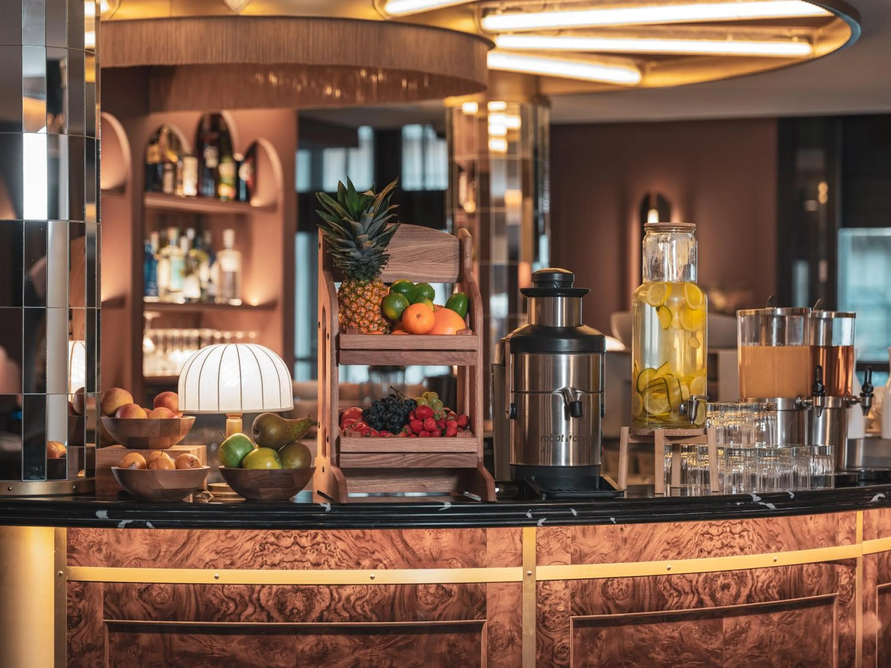 Breakfast in Boudoir des Muses