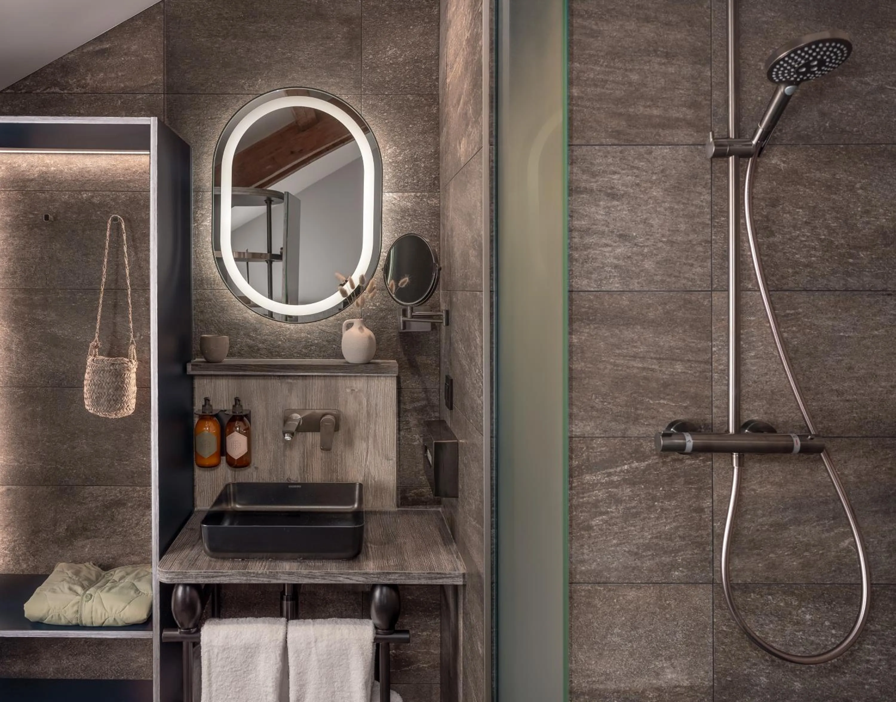 Bathroom in Boudoir des Muses