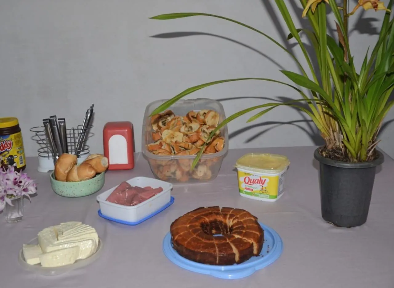 Breakfast in Hotel Estação Norte - Fácil acesso ao Imbel e o distrito industrial e colégio Militar - By Up Hotel