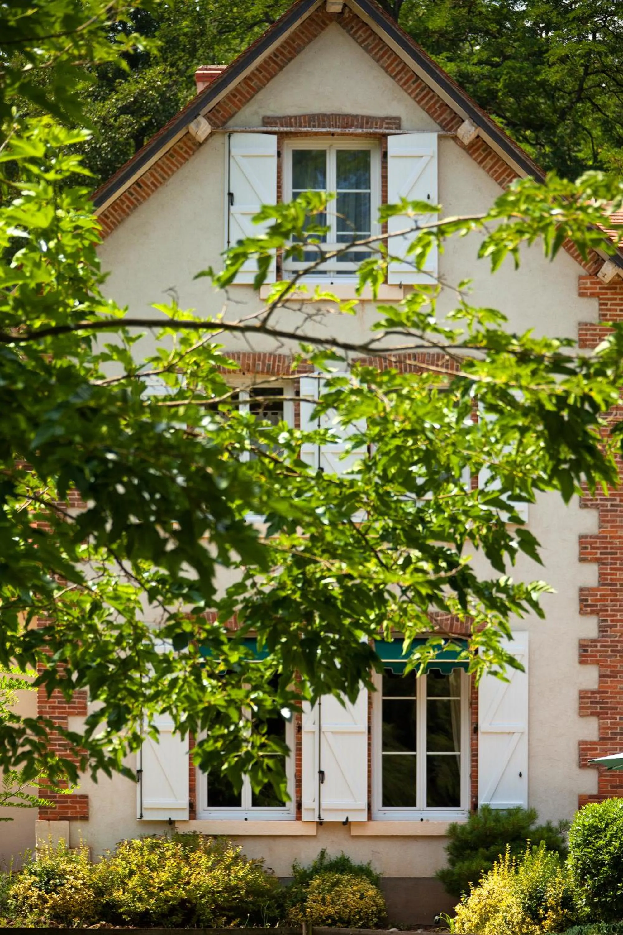 Facade/entrance in Le Tronçais