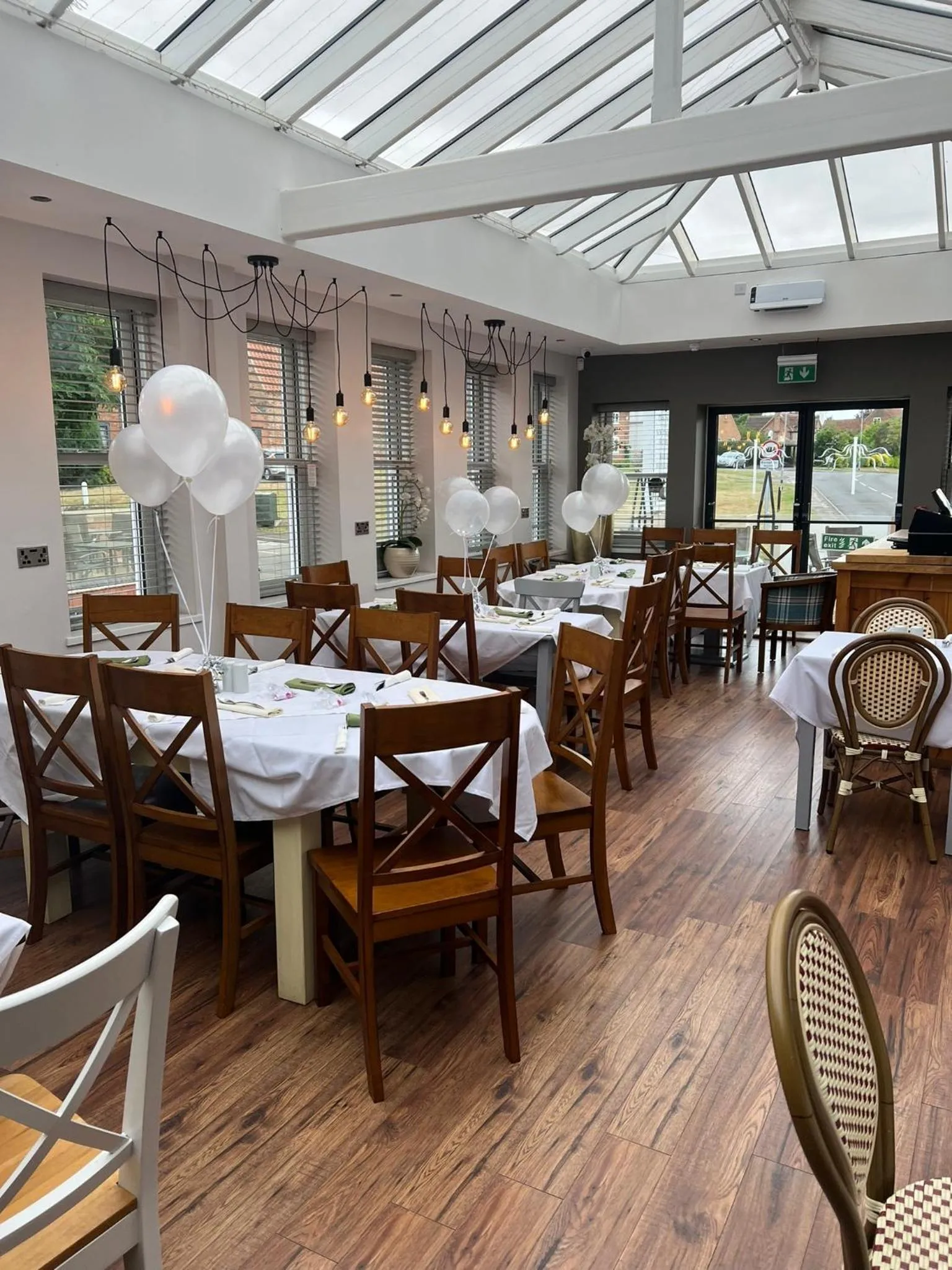 Restaurant/places to eat in The Maypole at Wellow