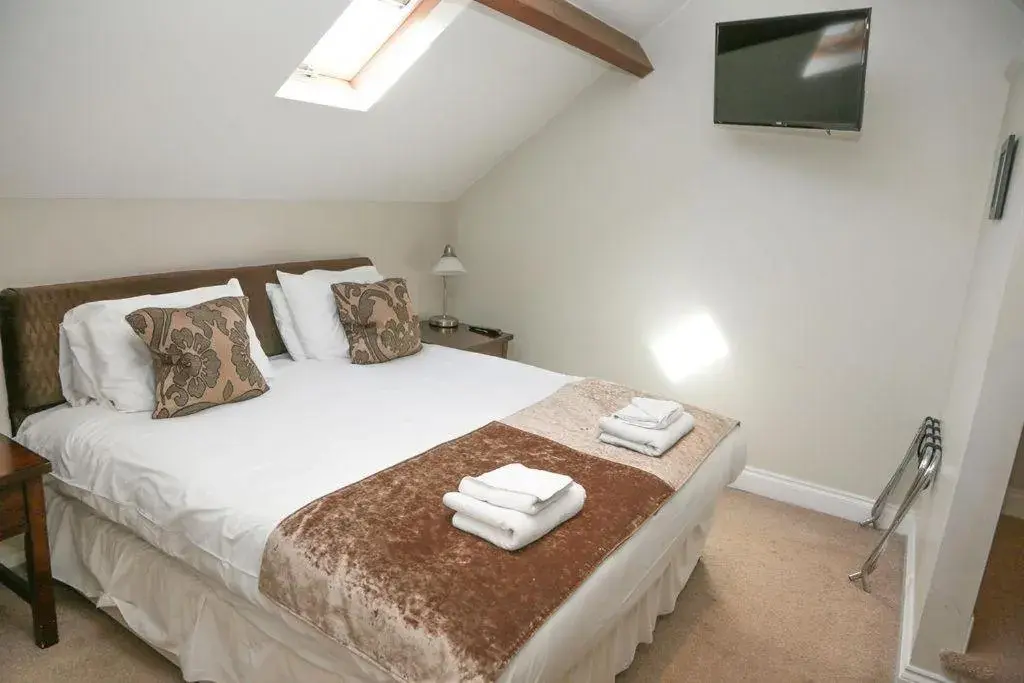 Bed in The Maypole at Wellow Bed in The Maypole at Wellow