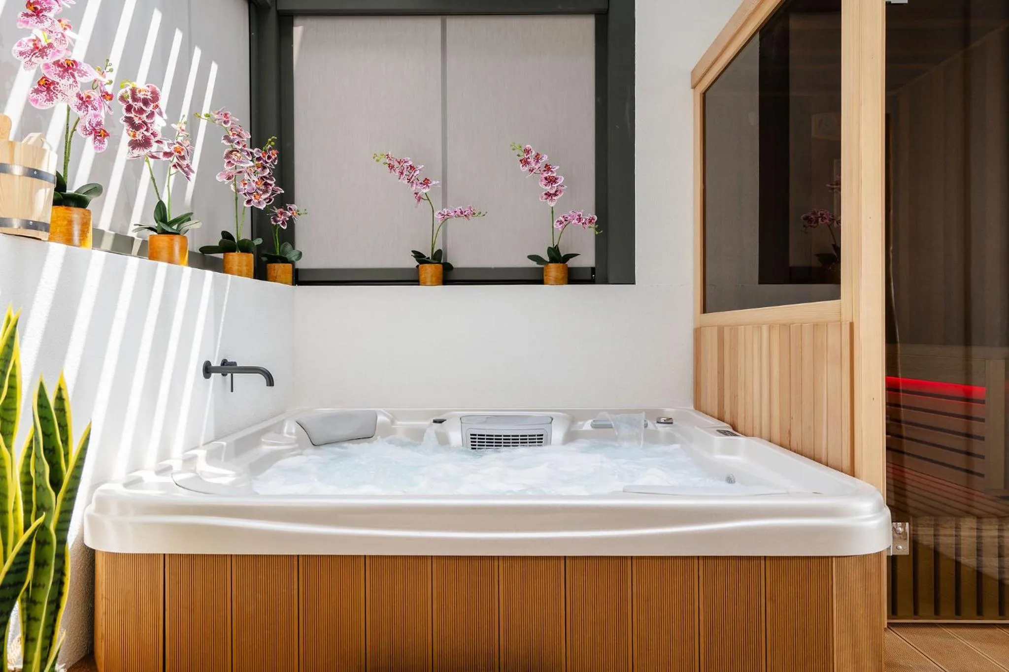 Hot Tub in Legato Spa Suites