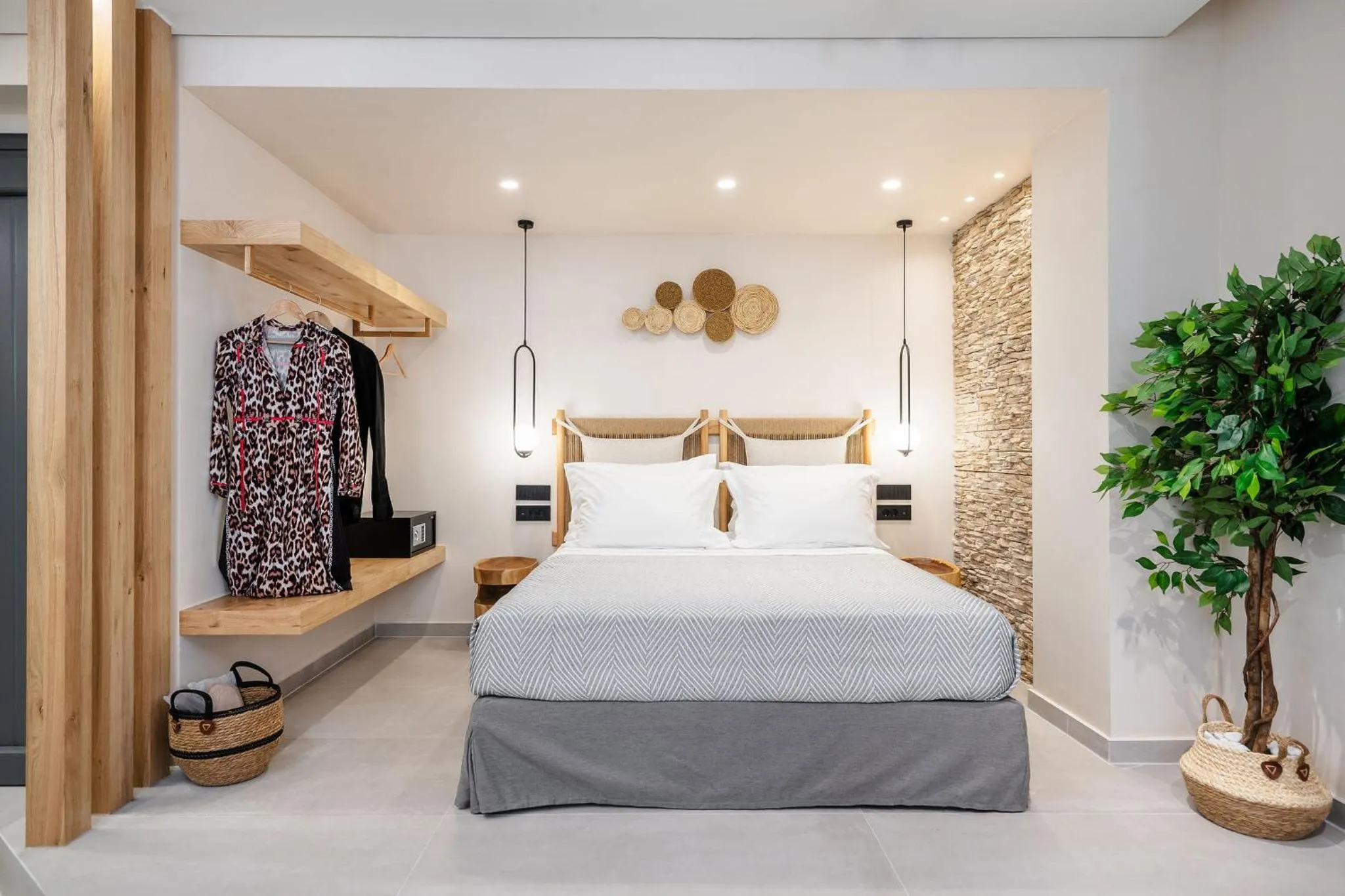 Bed in Legato Spa Suites