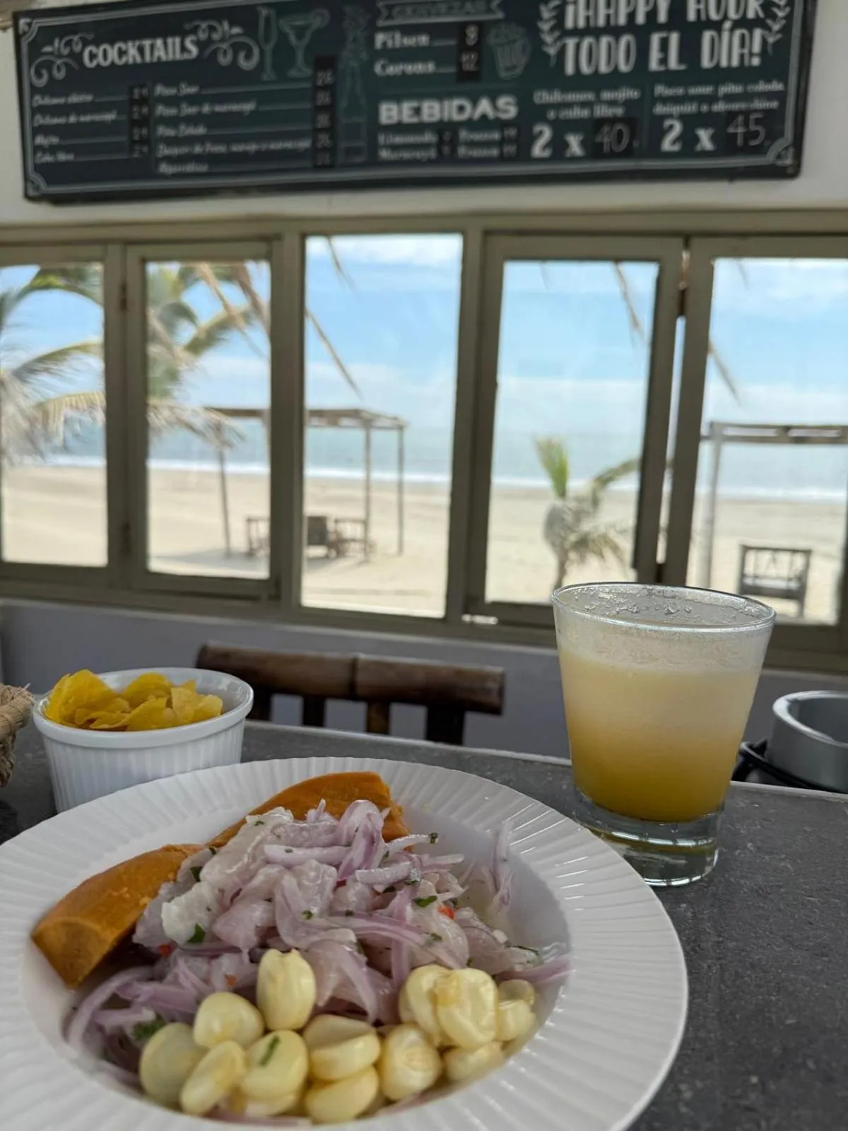 Restaurant/places to eat in Hotel Puerto Antiguo