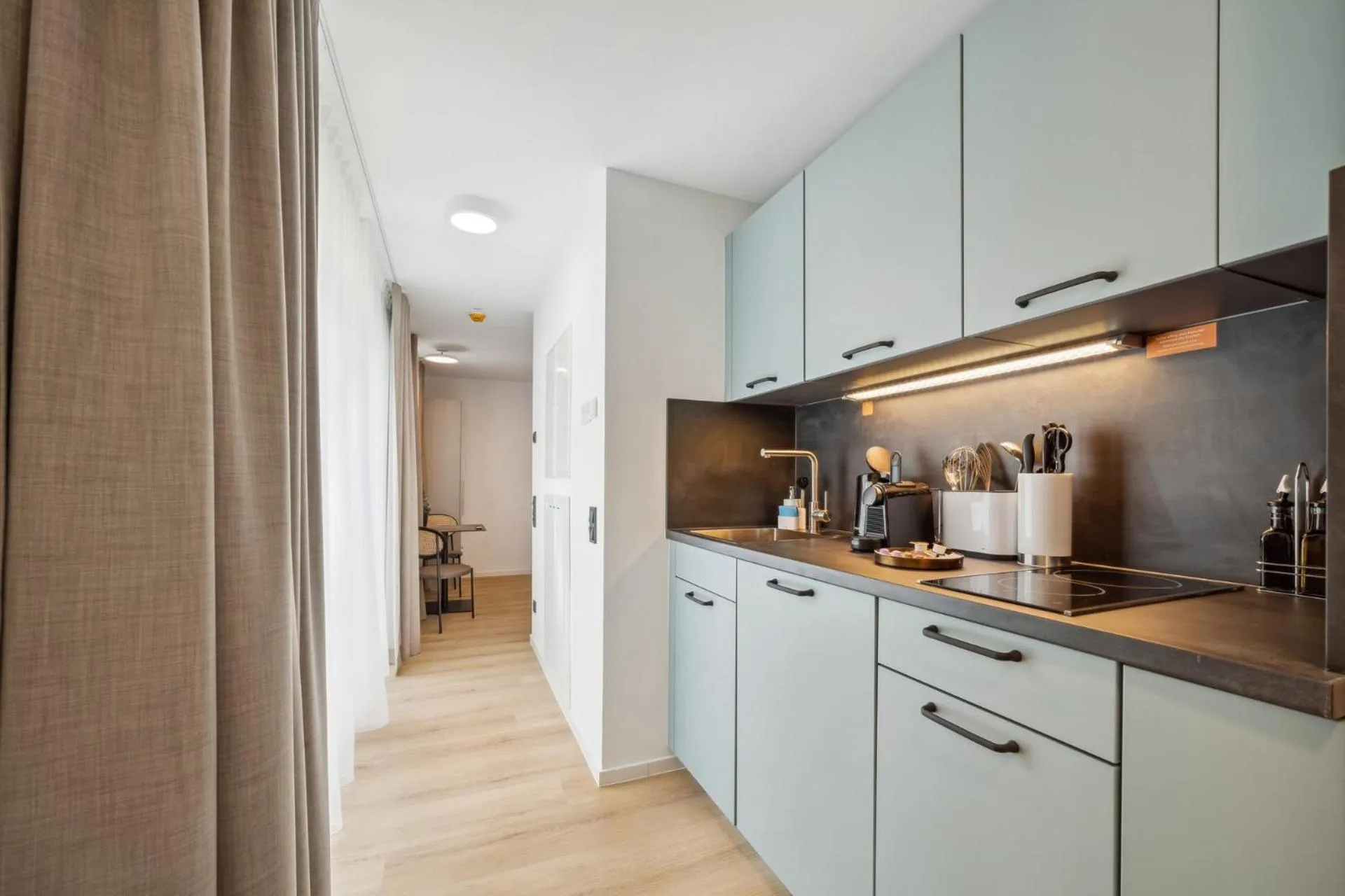 Coffee/tea facilities in Limehome Nuremberg Celtisplatz