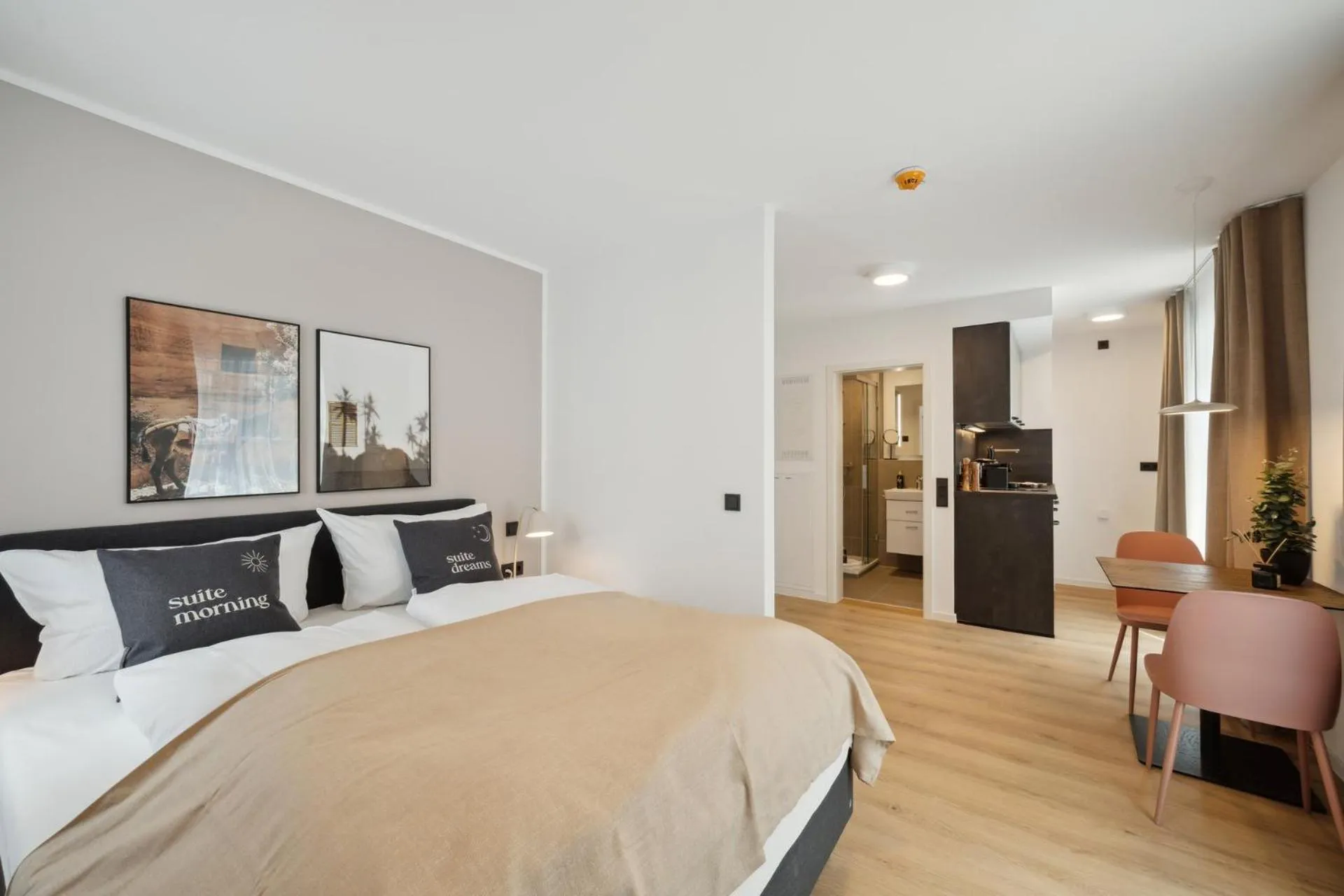 Bed in Limehome Nuremberg Celtisplatz