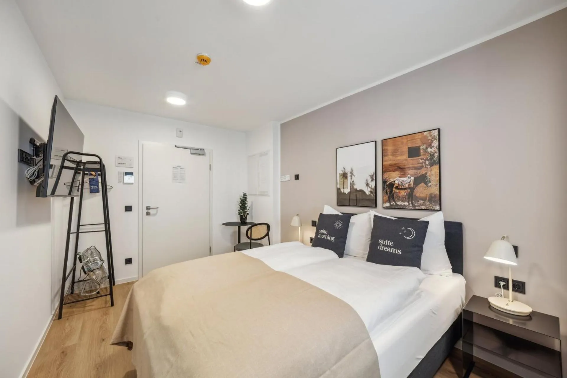 Bed in Limehome Nuremberg Celtisplatz