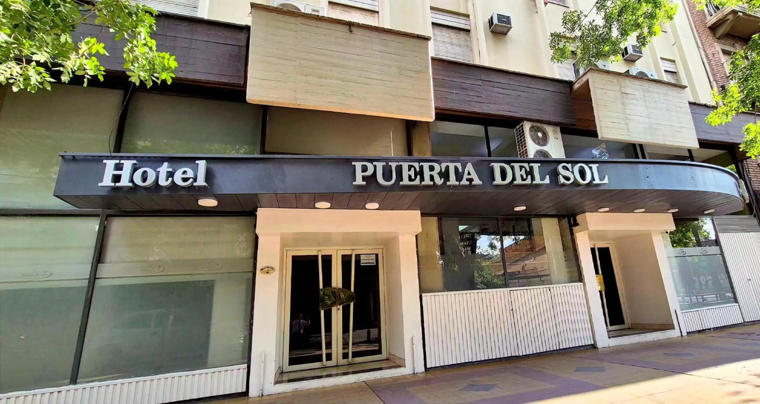 Hotel Puerta del Sol