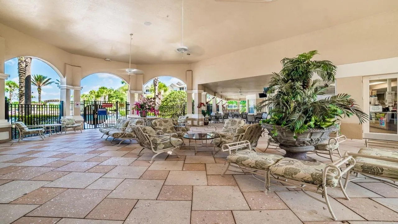 Patio in 7679 Sir Kaufman