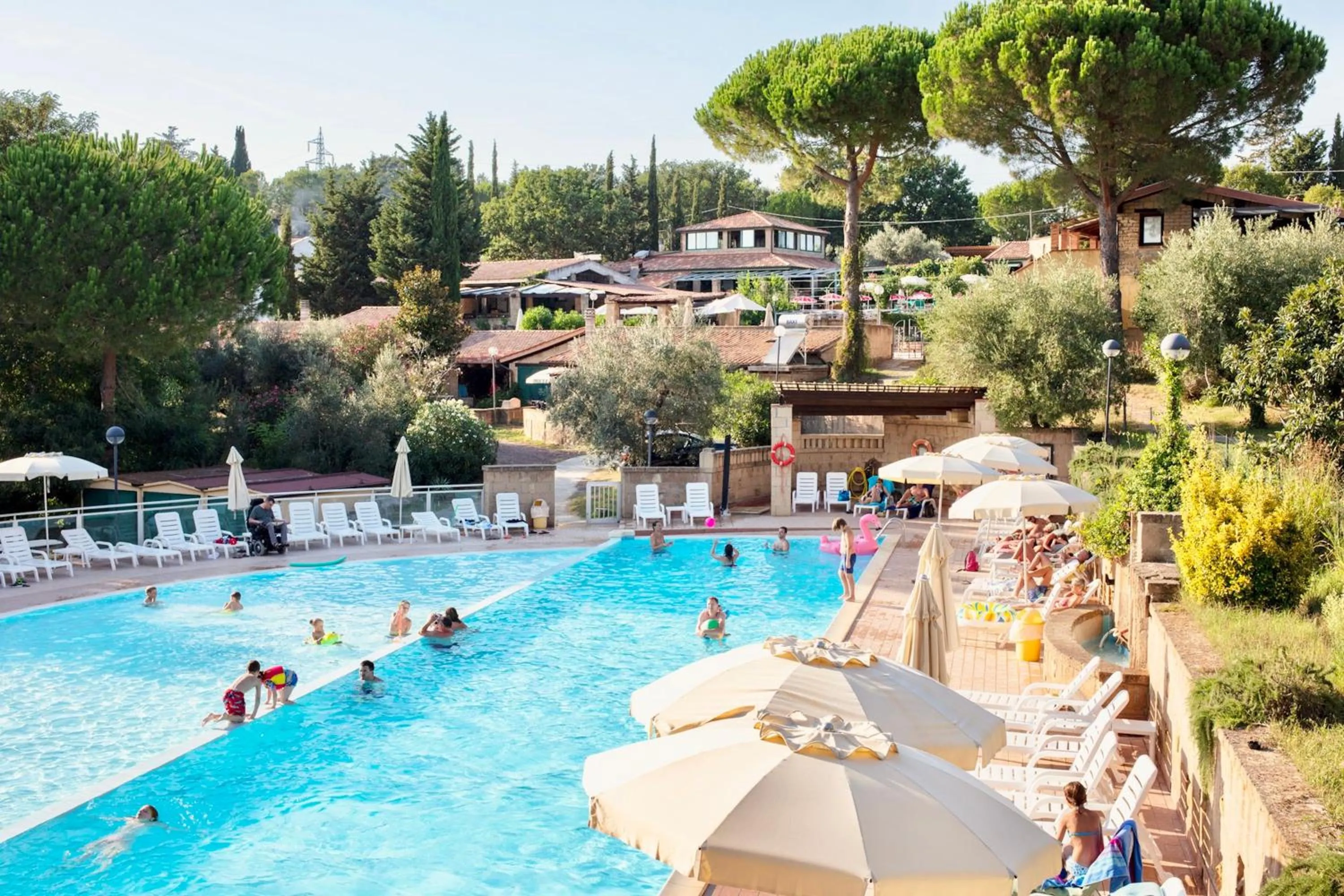 Swimming pool in Residence with swimming - pool in Guardistallo