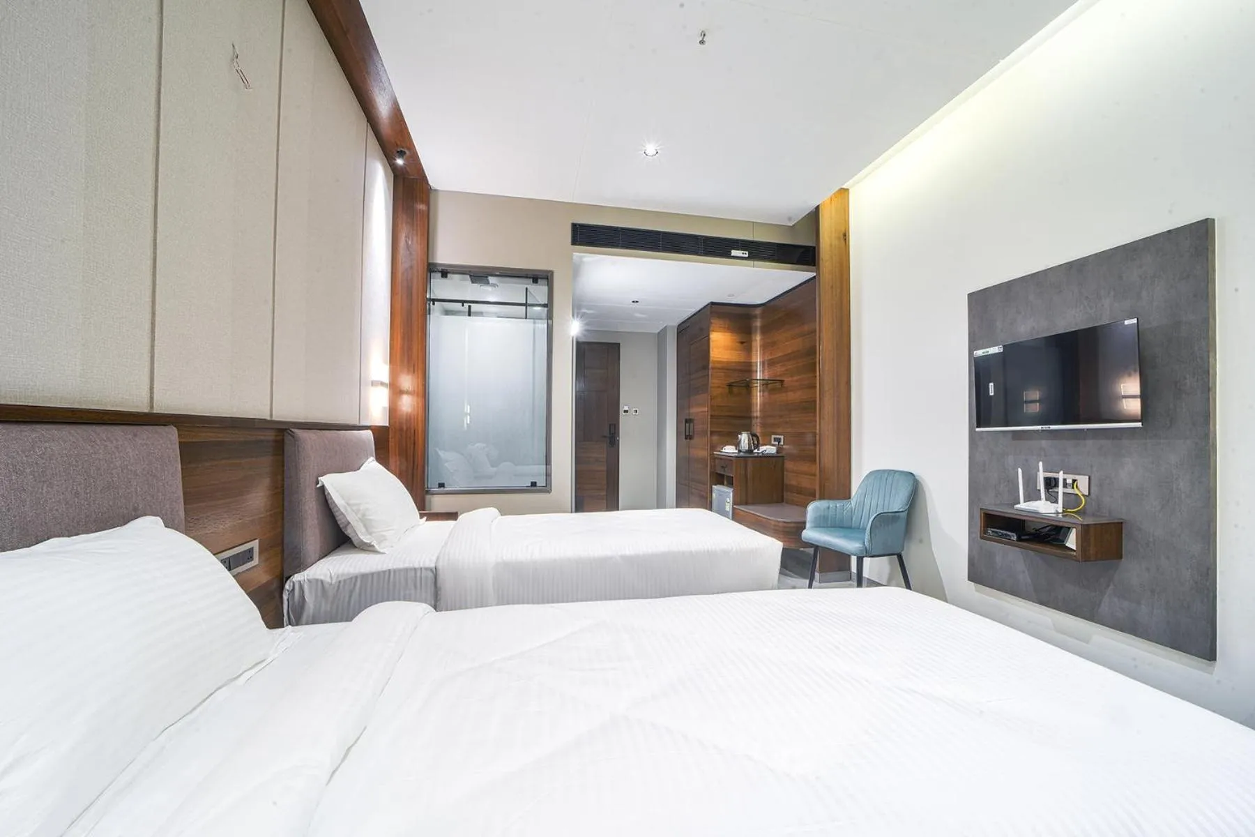 View (from property/room), Bed in Hotel Devgiri Inn and Restaurant
