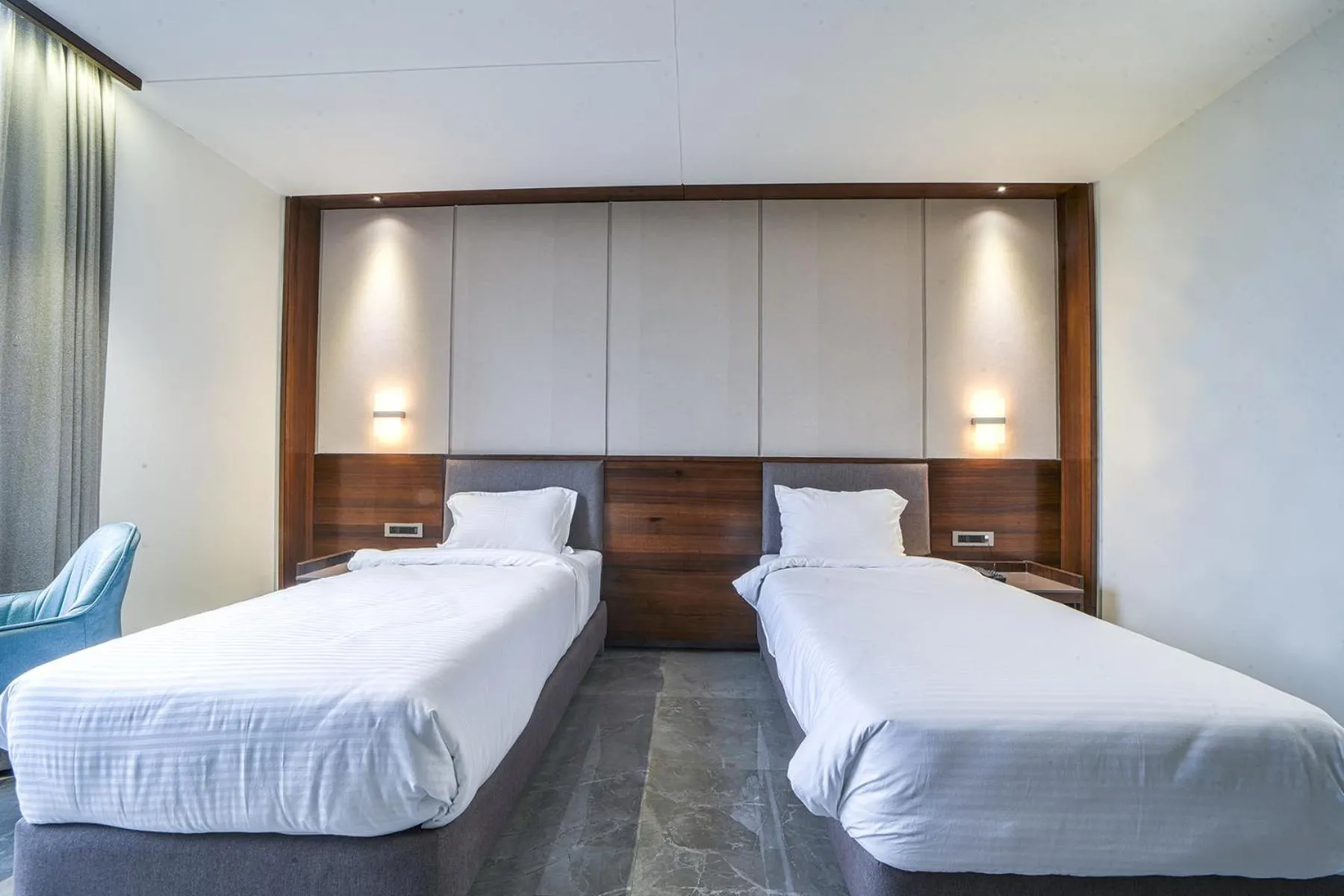 View (from property/room), Bed in Hotel Devgiri Inn and Restaurant
