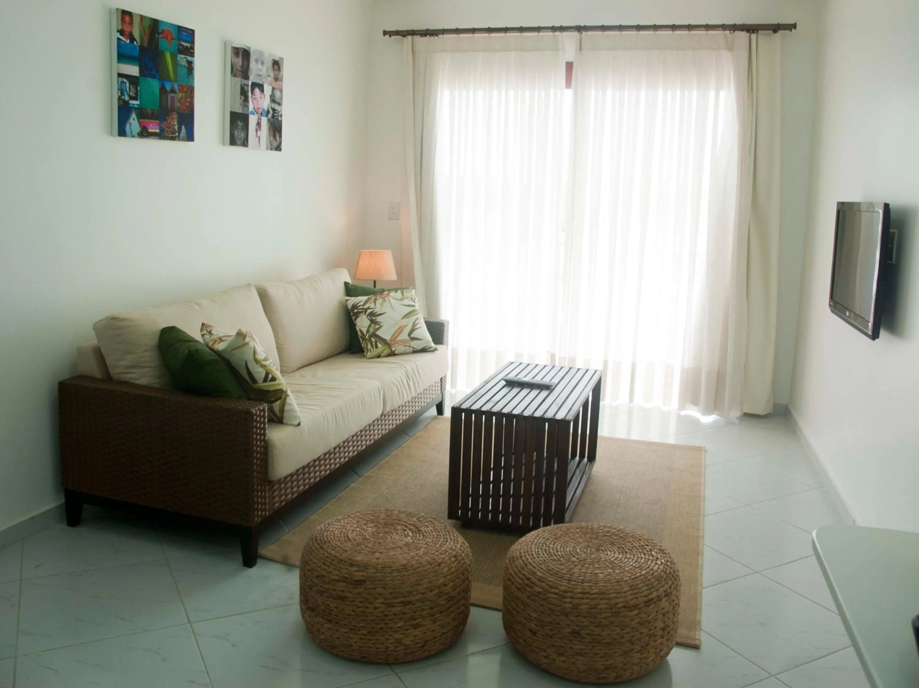 Living room in Indulge and Relax Apartment