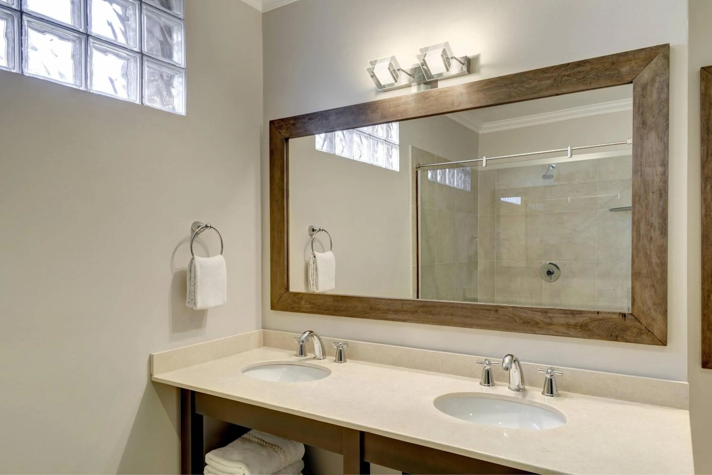 Bathroom in Arelauquen Lodge, a Tribute Portfolio Hotel
