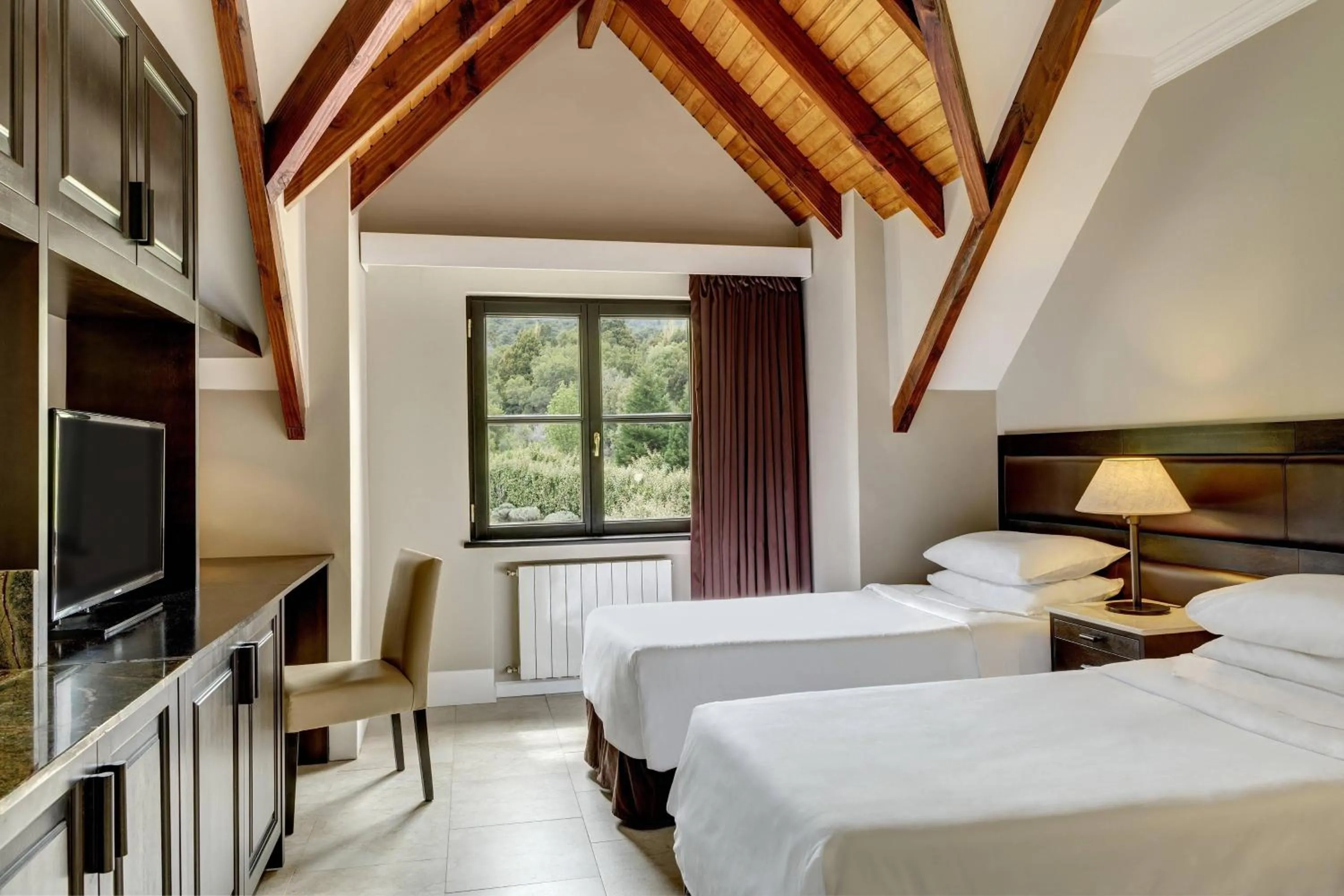 Photo of the whole room, Bed in Arelauquen Lodge, a Tribute Portfolio Hotel