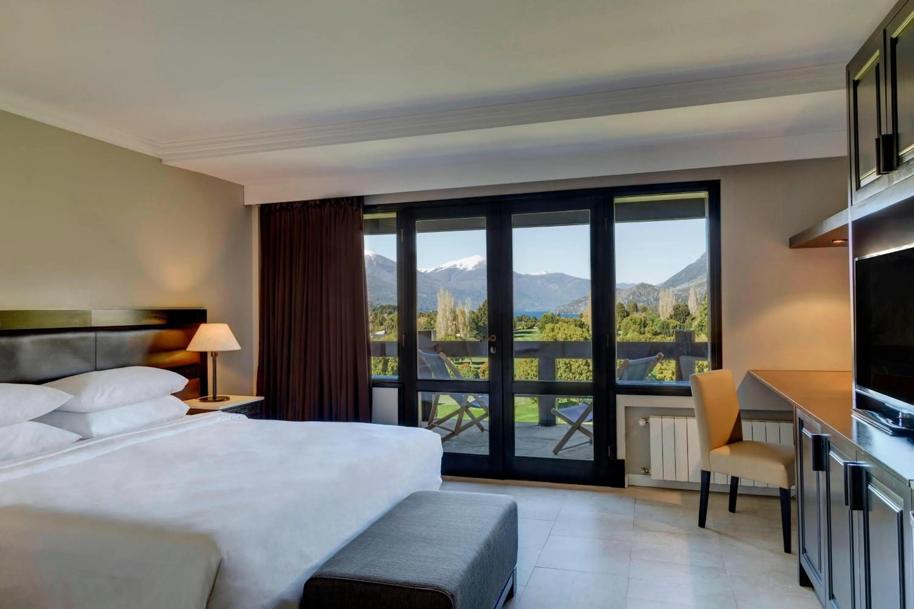 Photo of the whole room, Bed in Arelauquen Lodge, a Tribute Portfolio Hotel