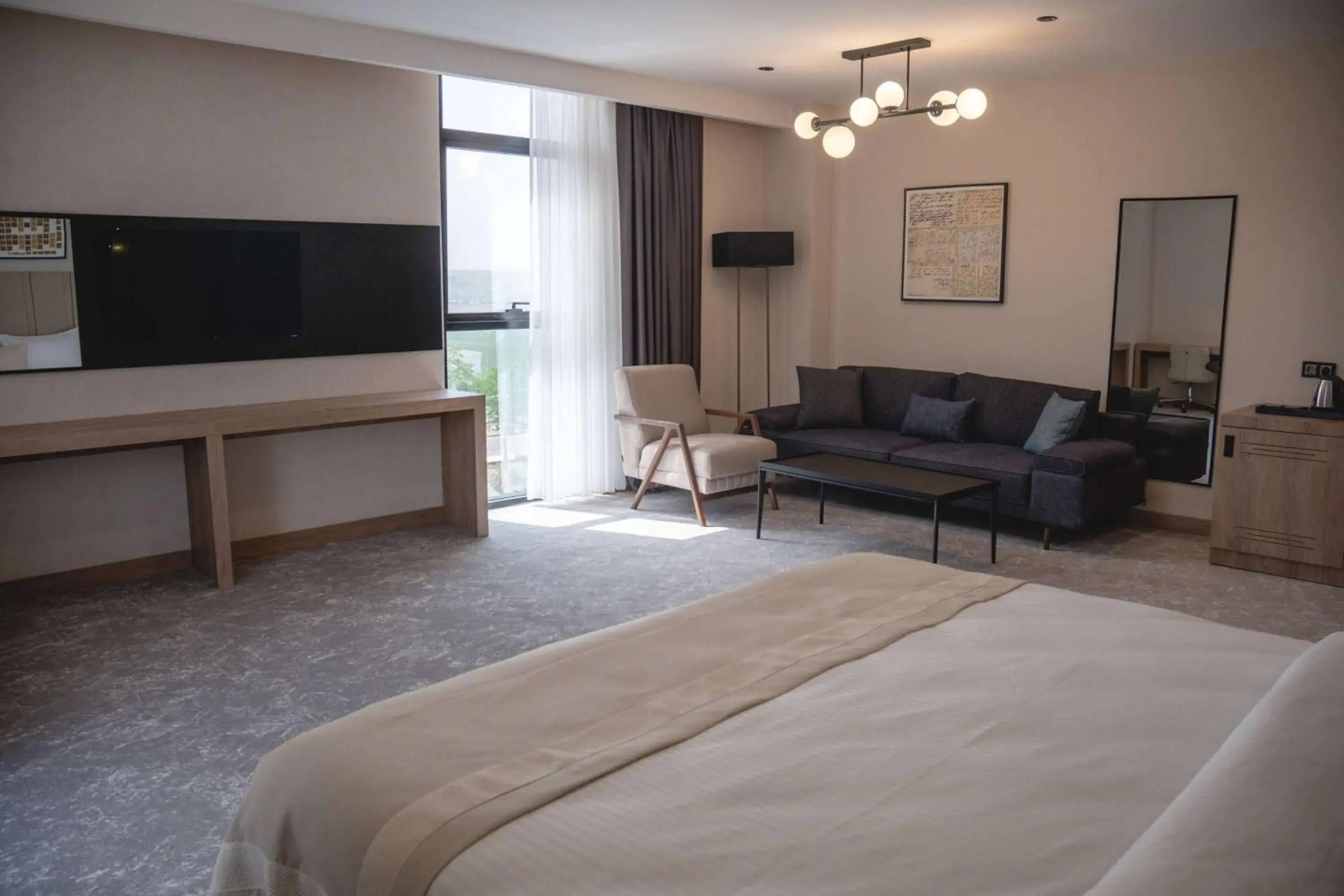 Photo of the whole room, Bed in Ramada Plaza By Wyndham Batman Photo of the whole room, Bed in Ramada Plaza By Wyndham Batman