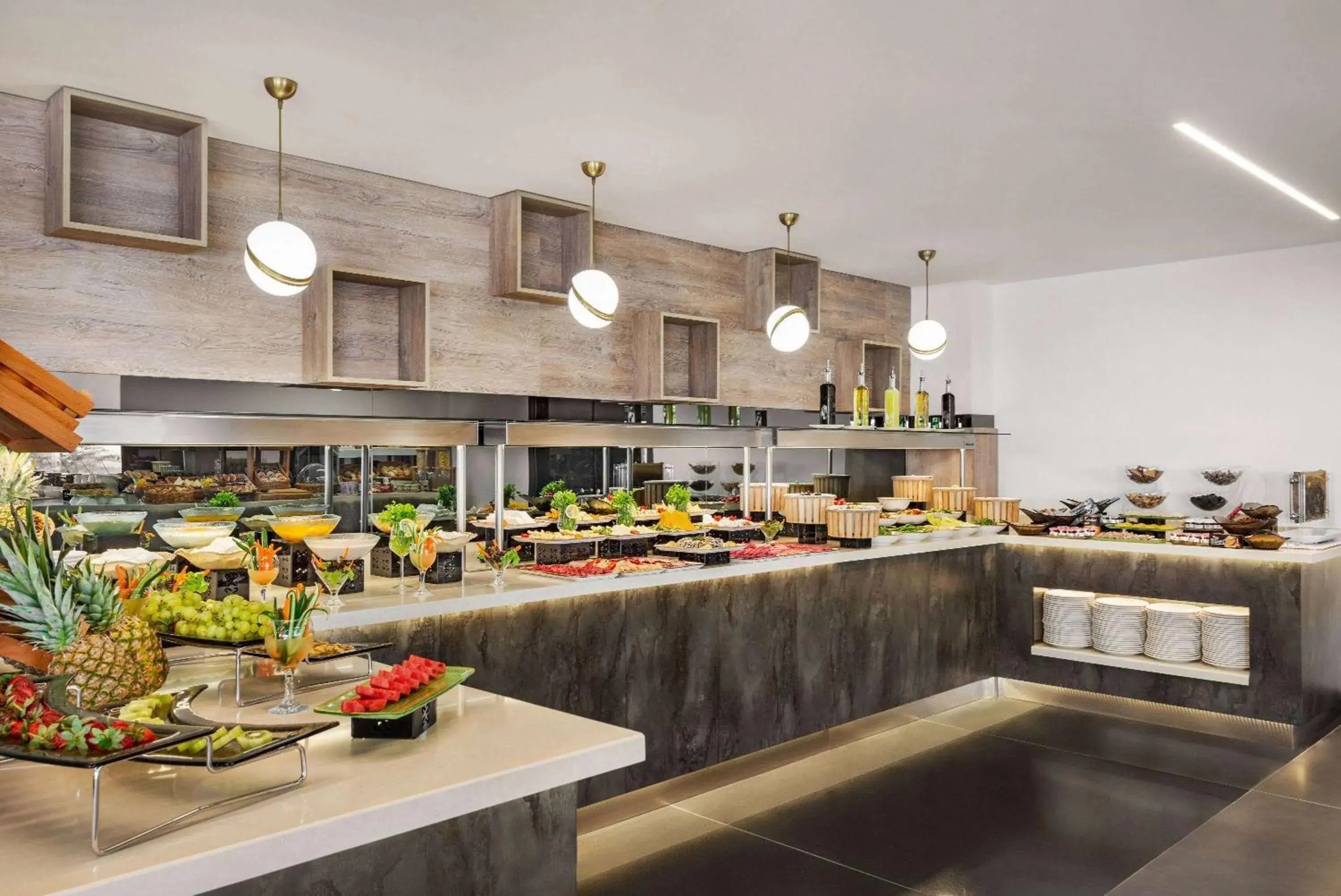 Breakfast in Ramada Plaza By Wyndham Batman Breakfast in Ramada Plaza By Wyndham Batman