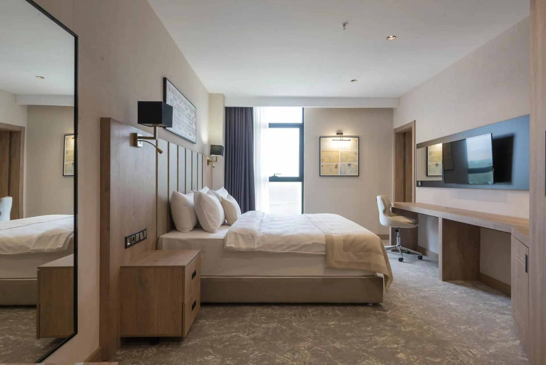 Bedroom, Bed in Ramada Plaza By Wyndham Batman