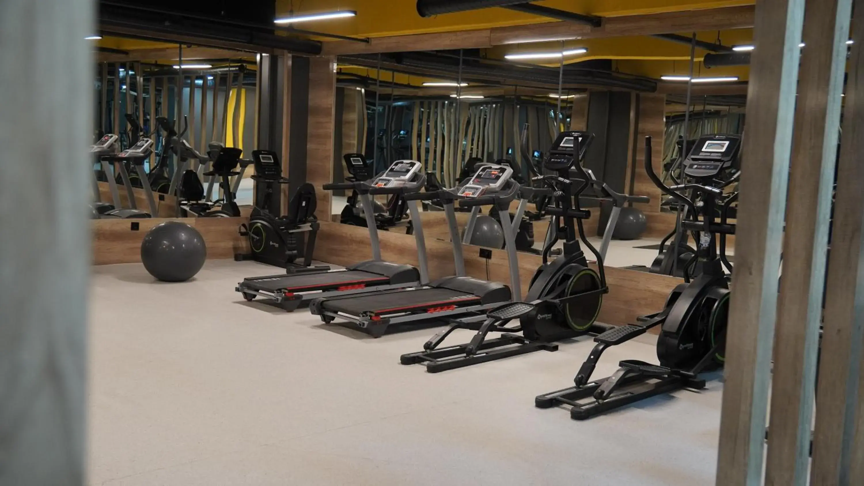Fitness centre/facilities in Ramada Plaza By Wyndham Batman Fitness centre/facilities in Ramada Plaza By Wyndham Batman
