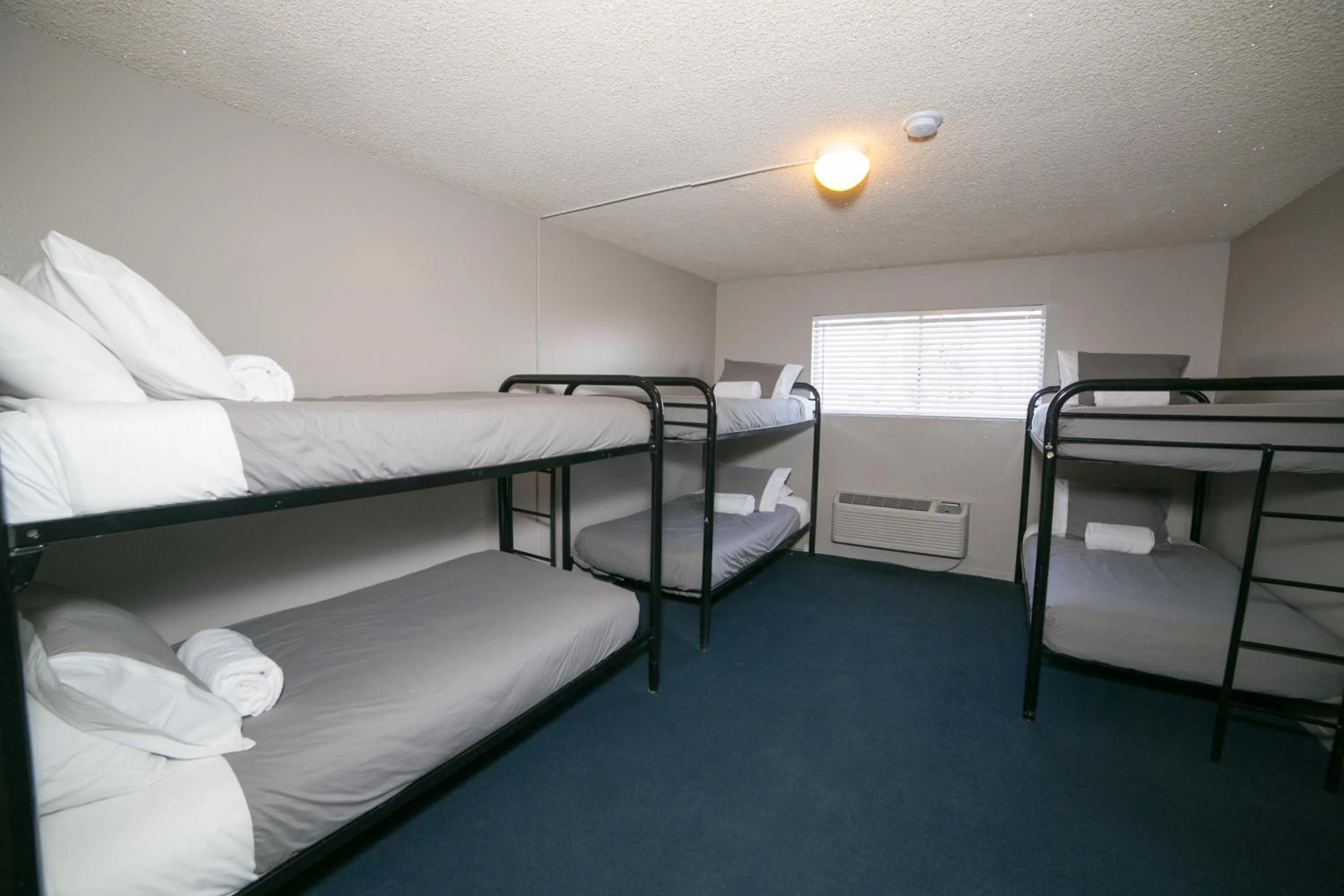 Bedroom, Bed in Motel 6 - Las Vegas, NV – Downtown Fremont St Experience