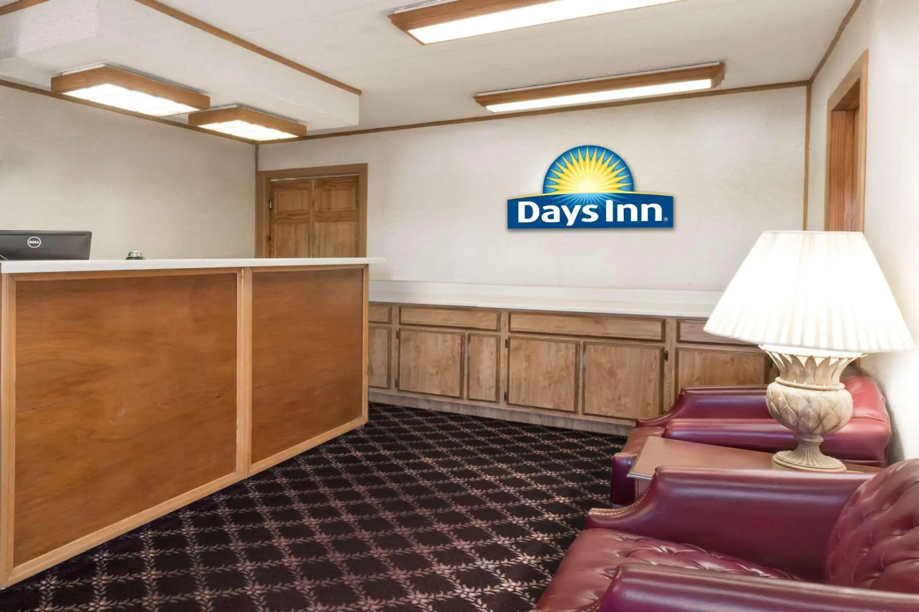 Lobby or reception in Days Inn by Wyndham Plymouth Lobby or reception in Days Inn by Wyndham Plymouth