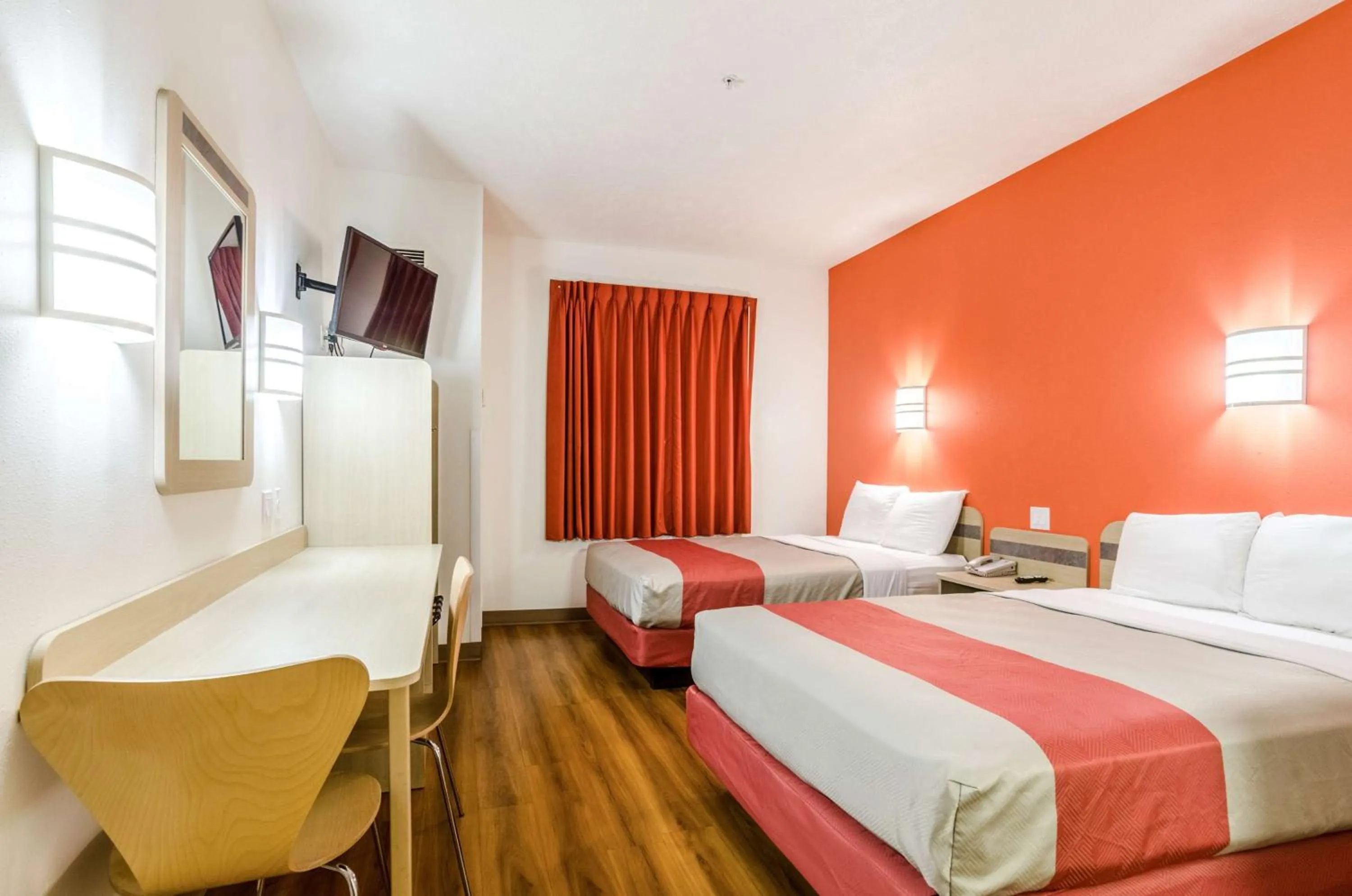 Photo of the whole room, Bed in Motel 6-Kearney, NE