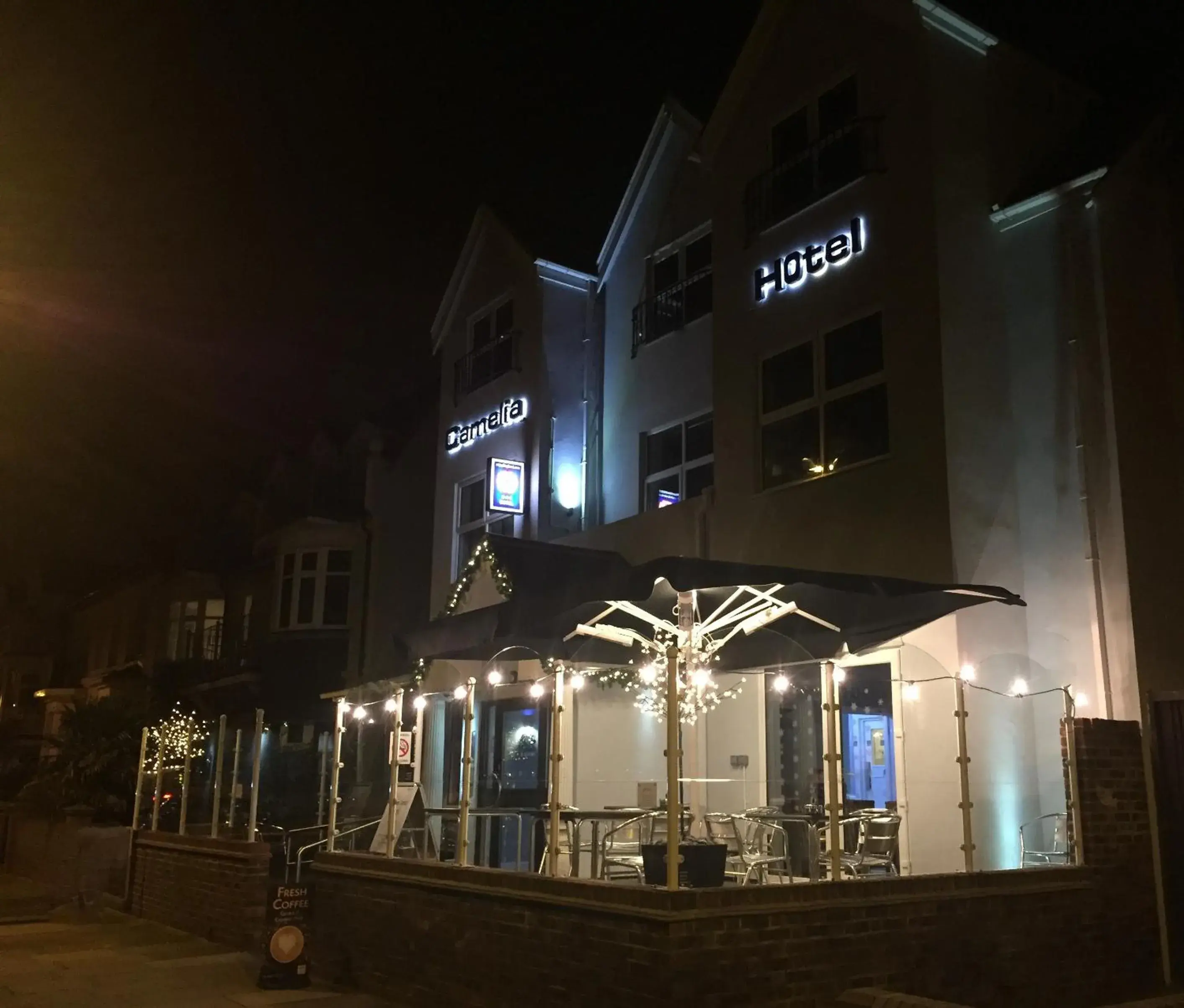 Facade/entrance in Camelia Hotel Facade/entrance in Camelia Hotel