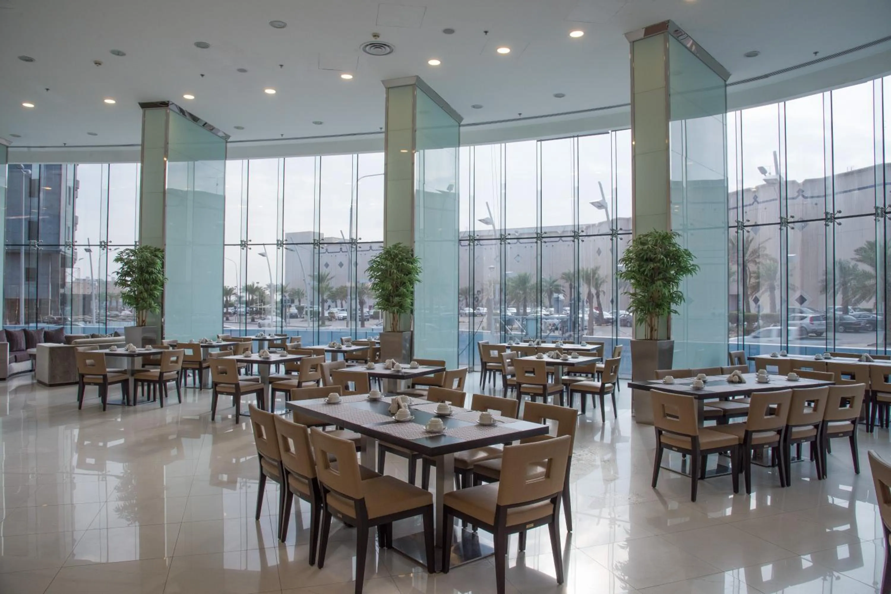 Restaurant/places to eat in Grand Mayral Hotel