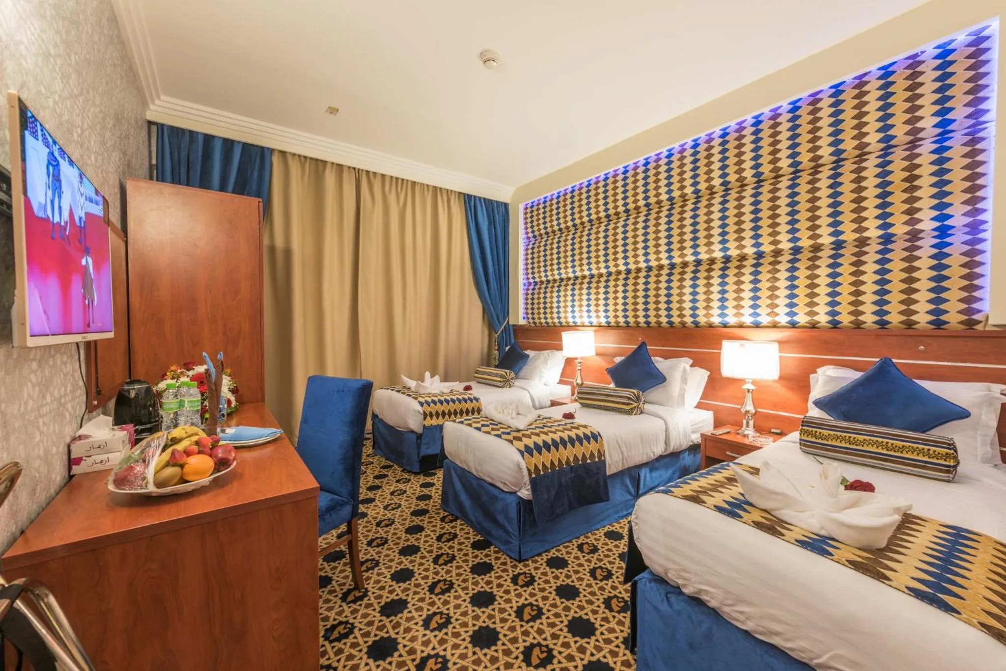 Photo of the whole room, Bed in Nusk Al Madinah