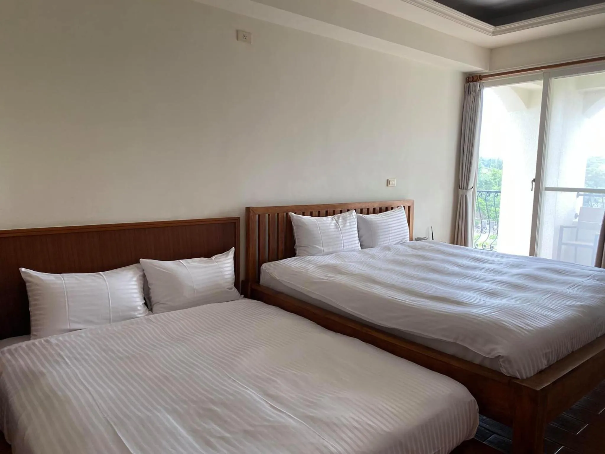 Bedroom, Bed in Mamalulu Hostel