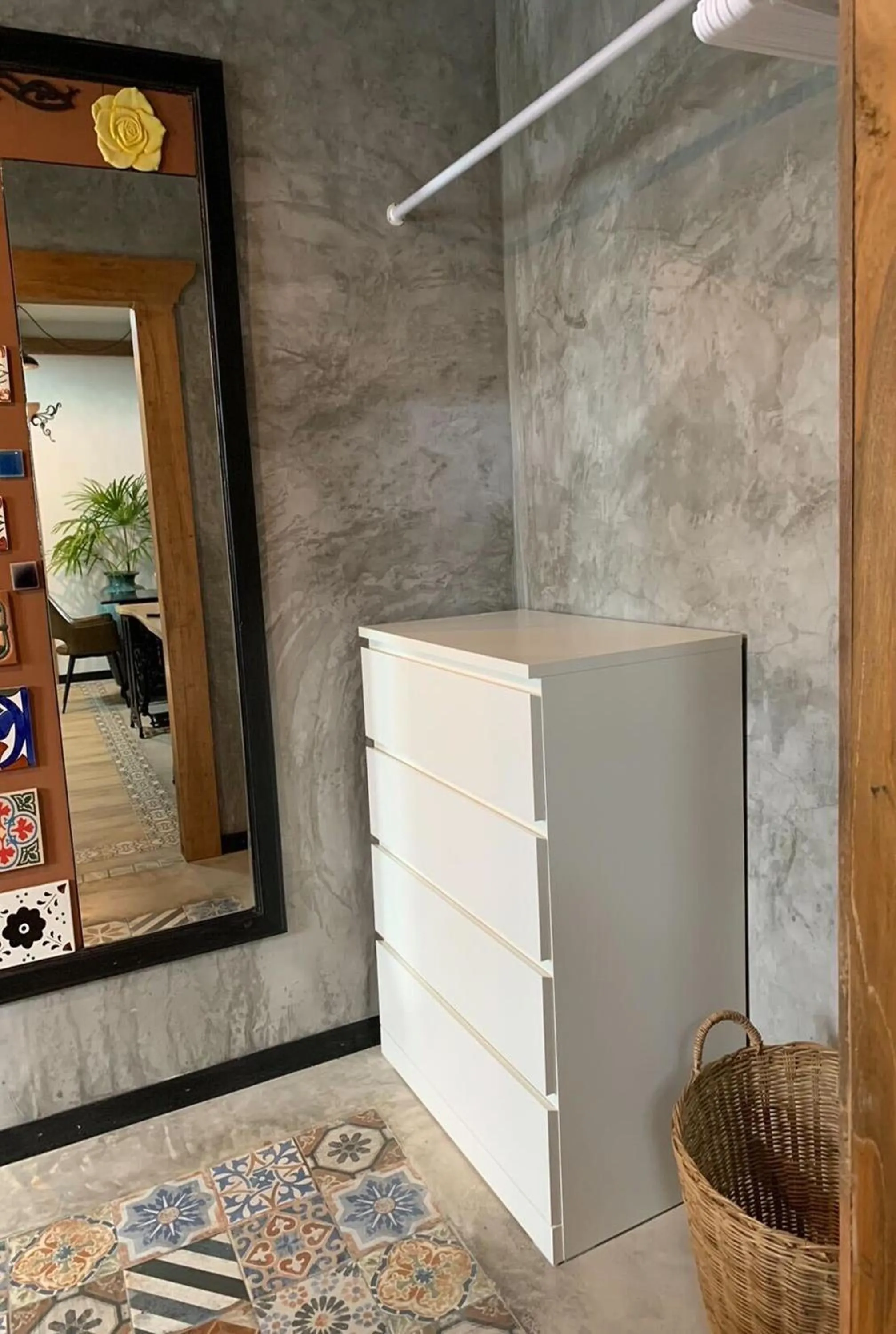 wardrobe in Forest Bungalows & Mama's Restaurant