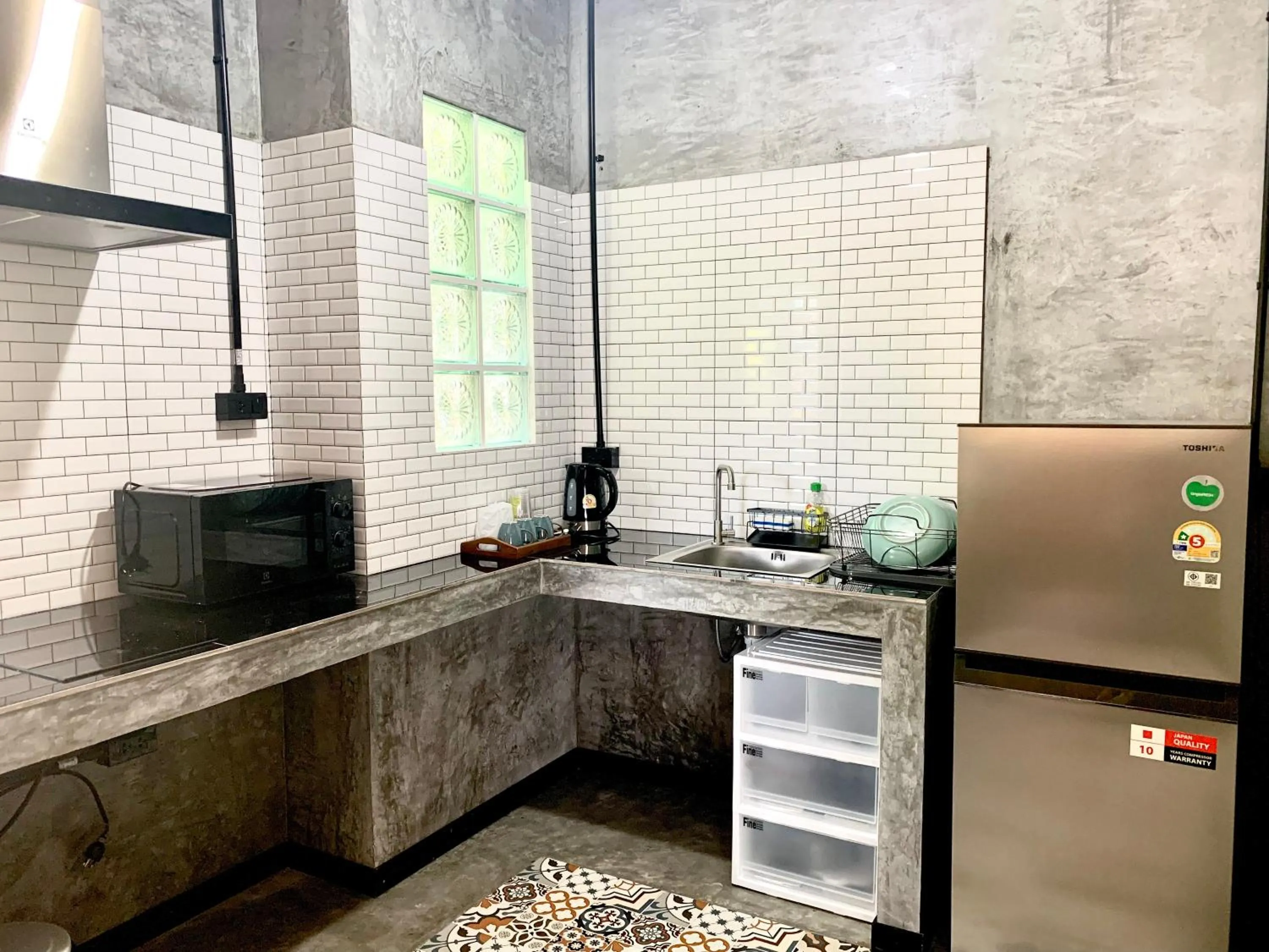 Kitchen or kitchenette in Forest Bungalows & Mama's Restaurant