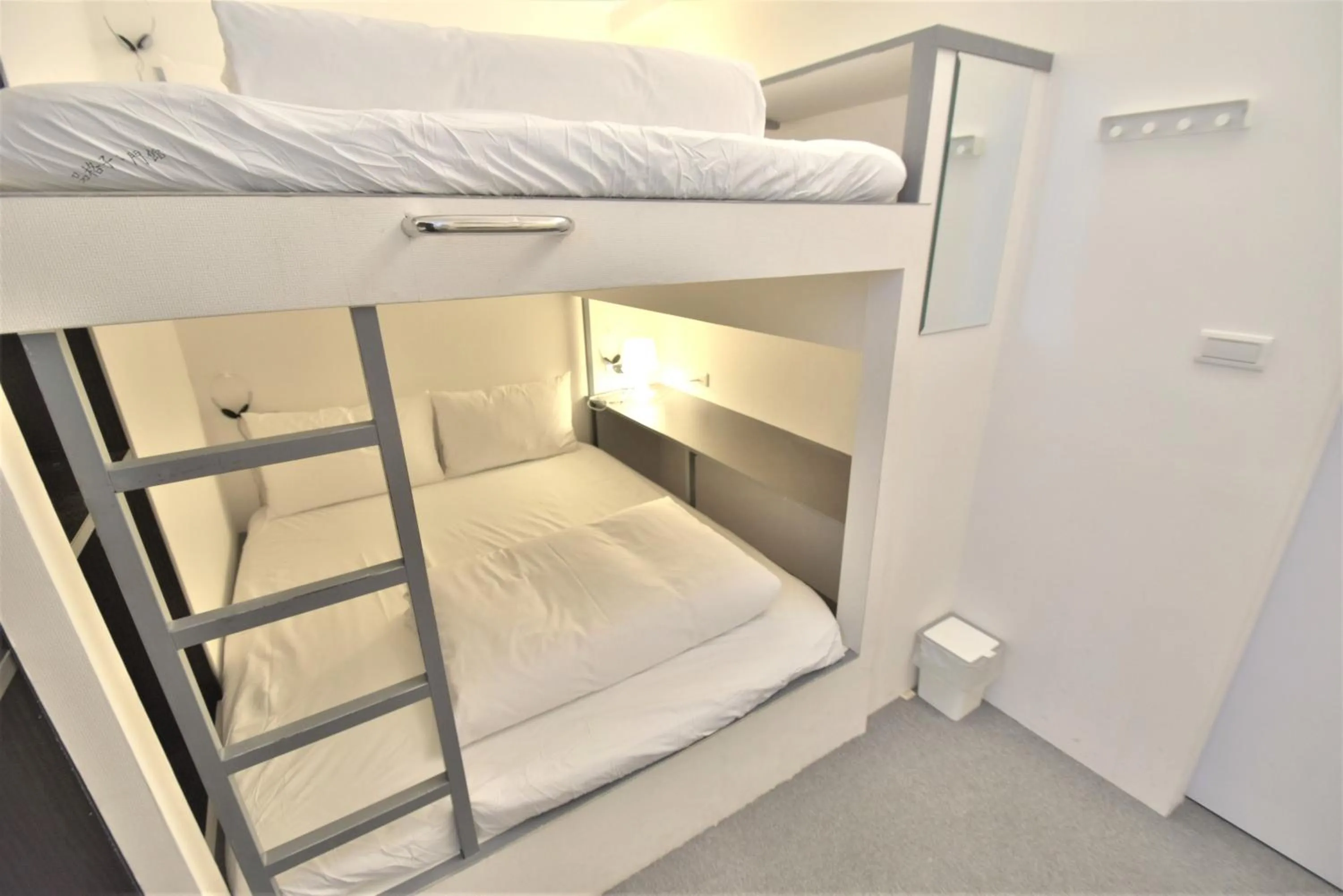 bunk bed, Bed in Inn Cube - Ximen