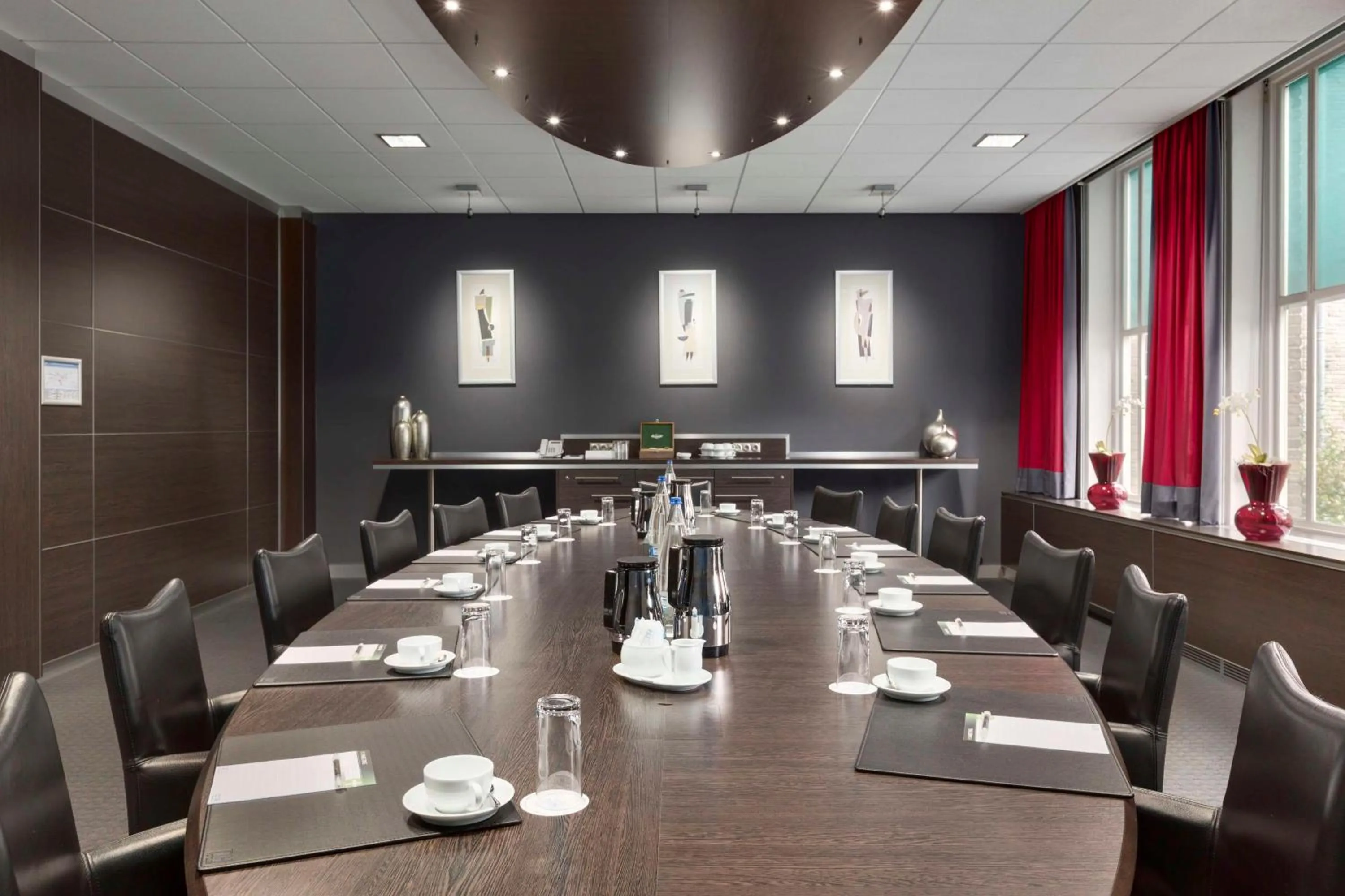 Meeting/conference room in NH Eindhoven Conference Centre Koningshof