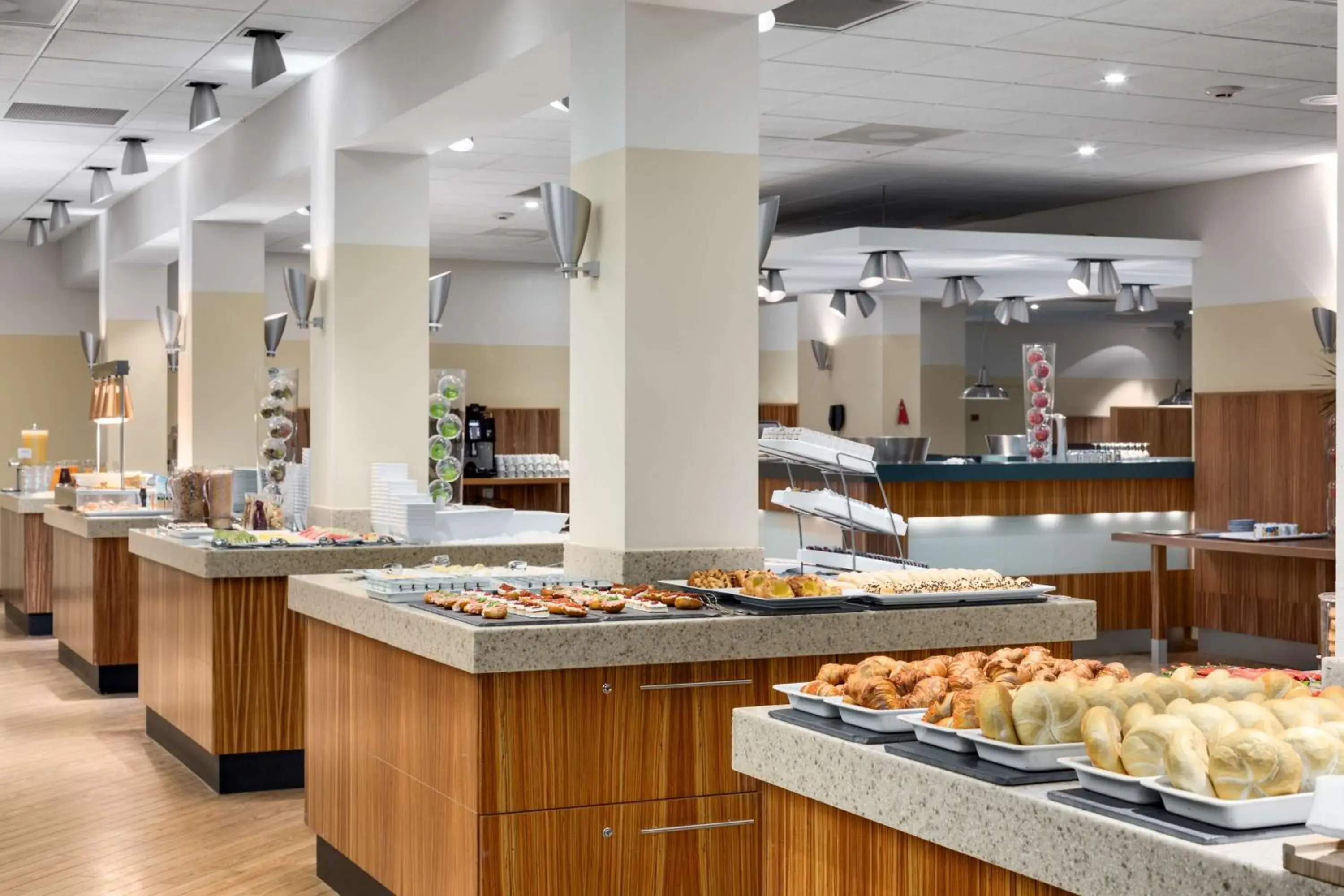 Breakfast in NH Eindhoven Conference Centre Koningshof Breakfast in NH Eindhoven Conference Centre Koningshof