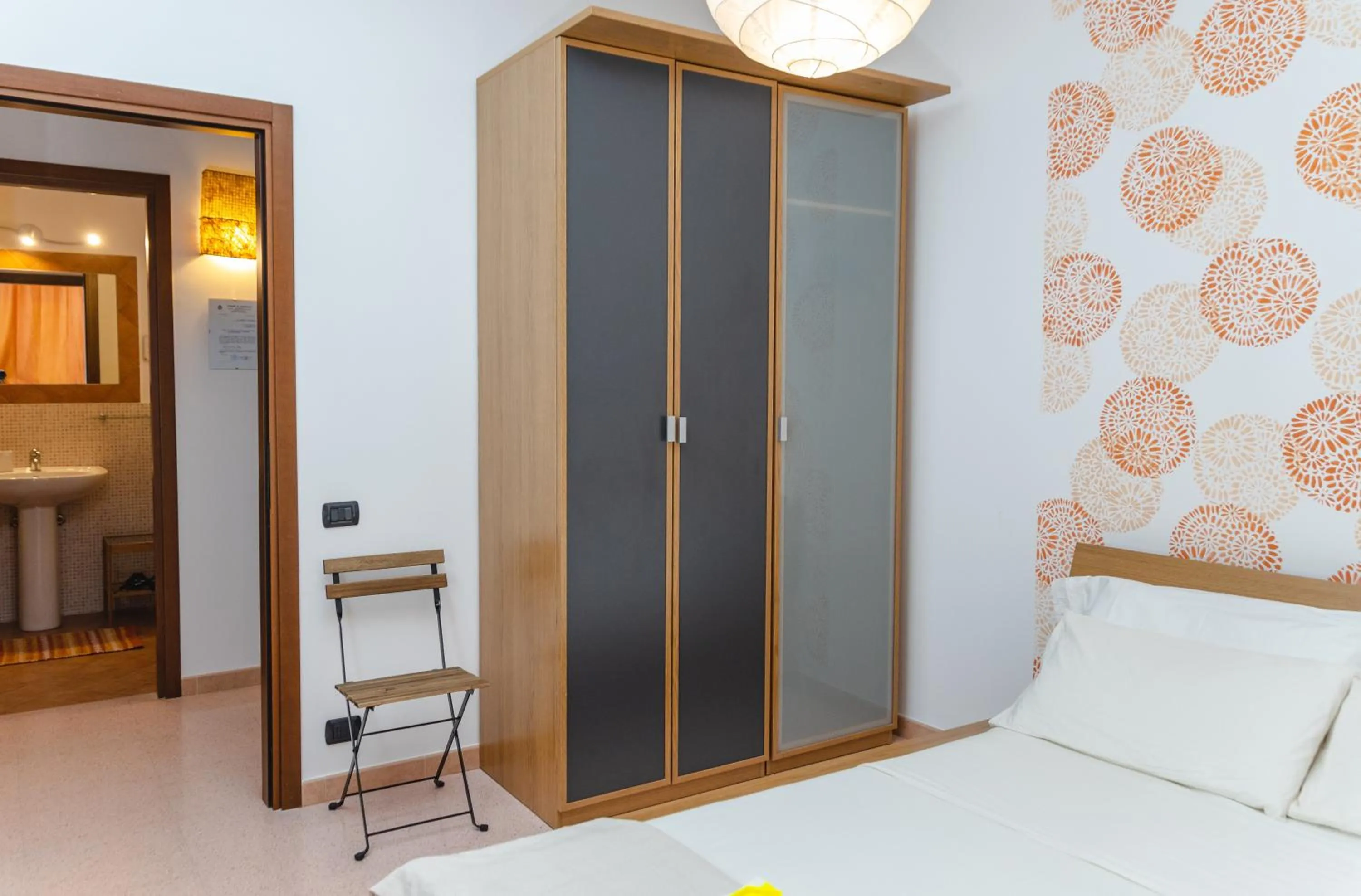 Photo of the whole room in Casa di Marco