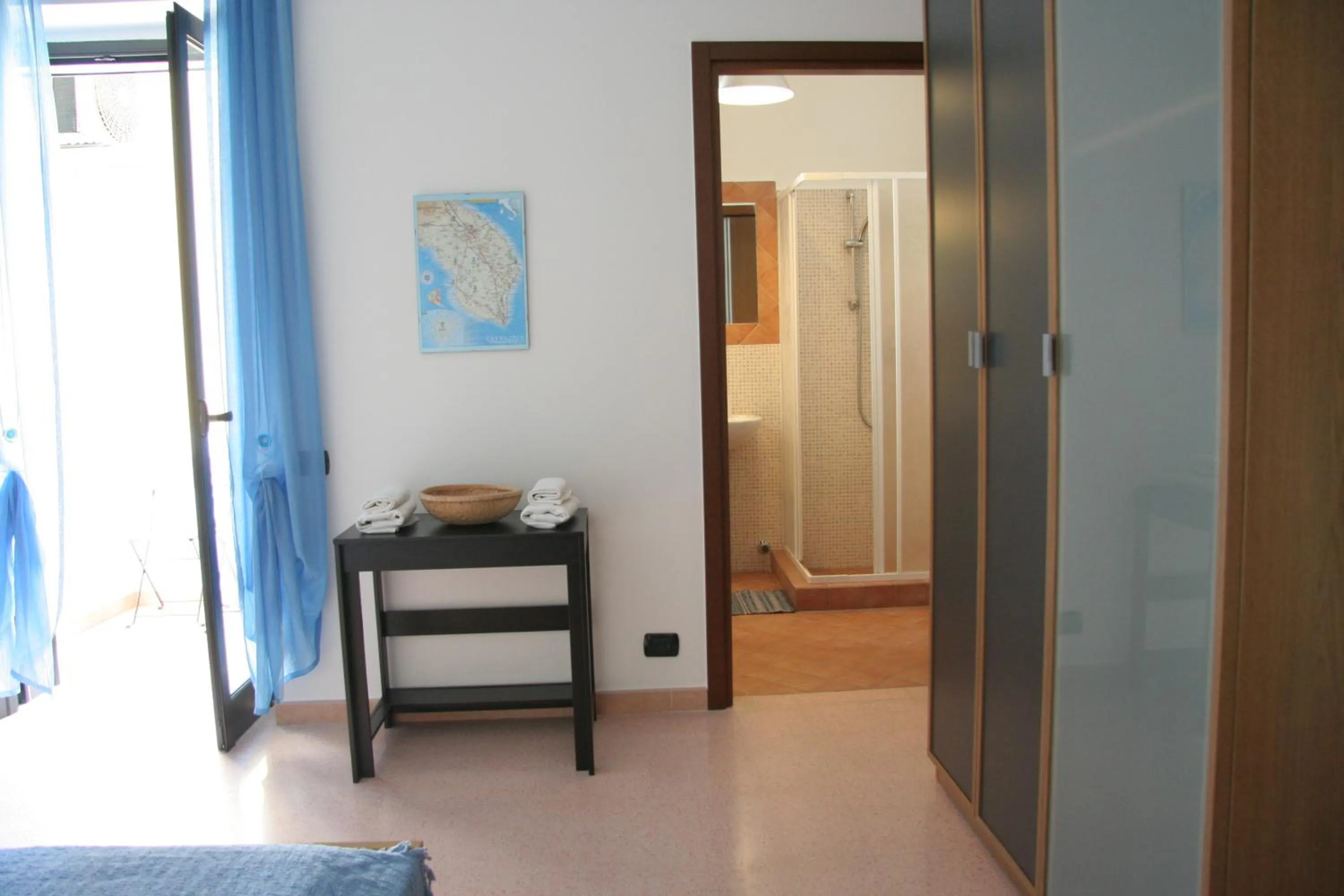 Photo of the whole room in Casa di Marco