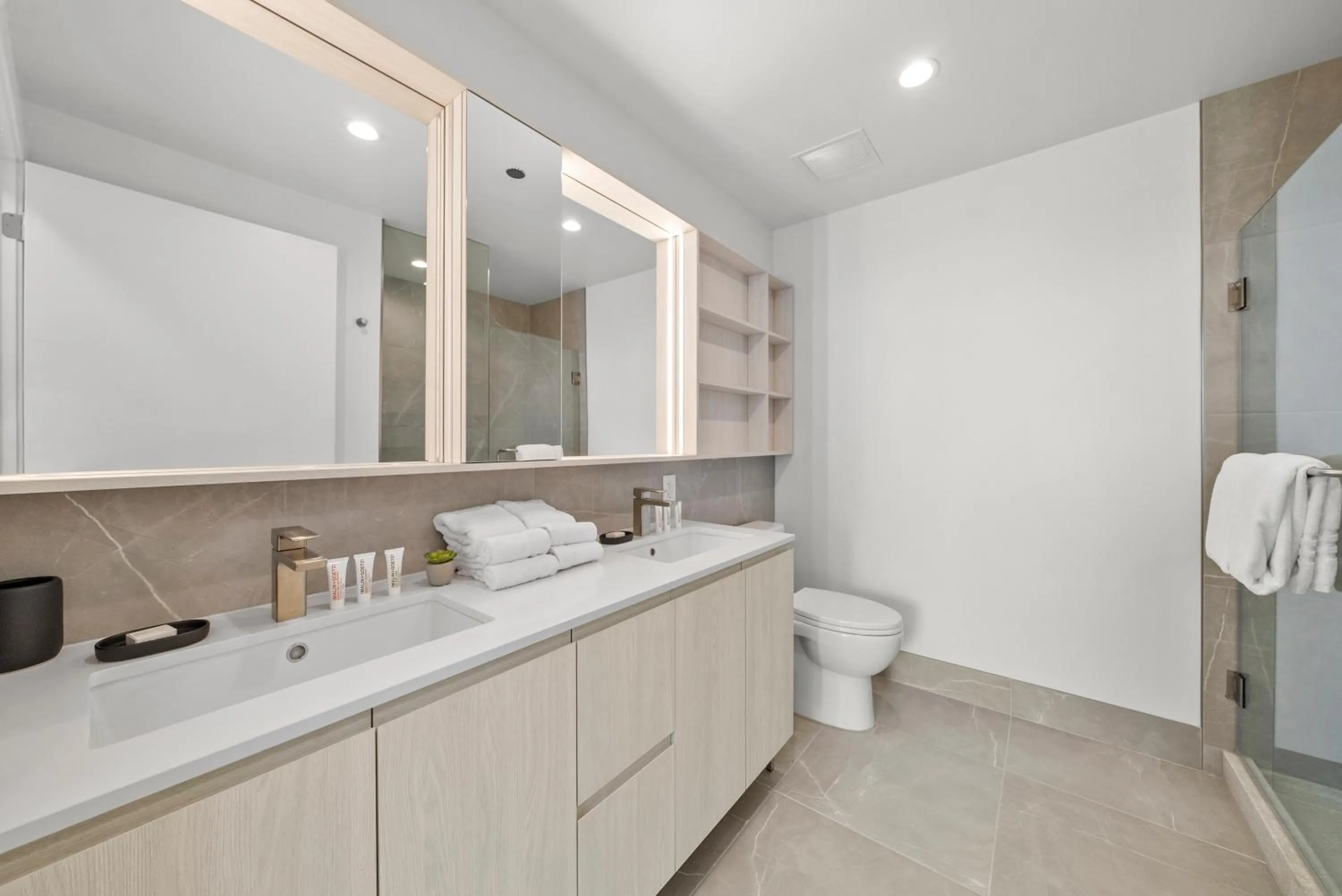 Level Chicago Fulton Market