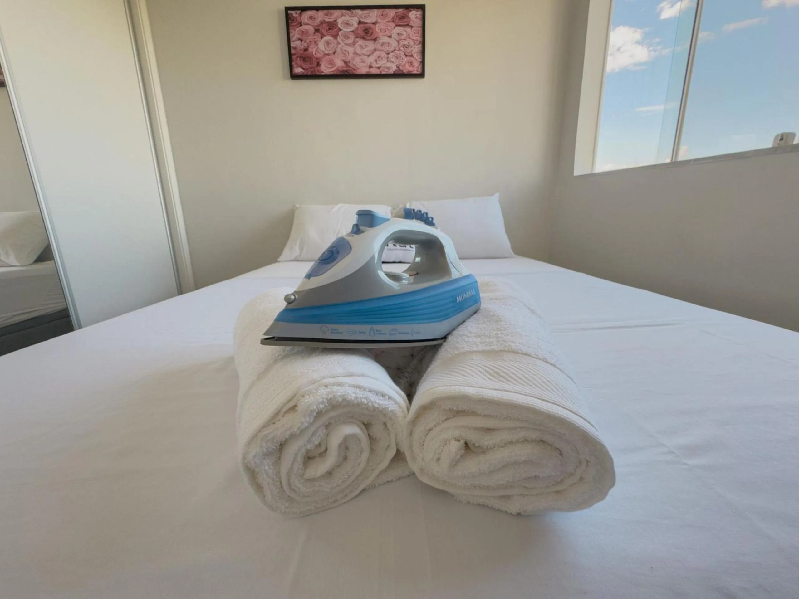 Bedroom, Bed in APTOS 1 e 2QTO Lava e Seca e Academia