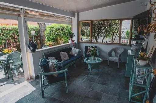 Communal lounge/ TV room in Hotel Le Giare