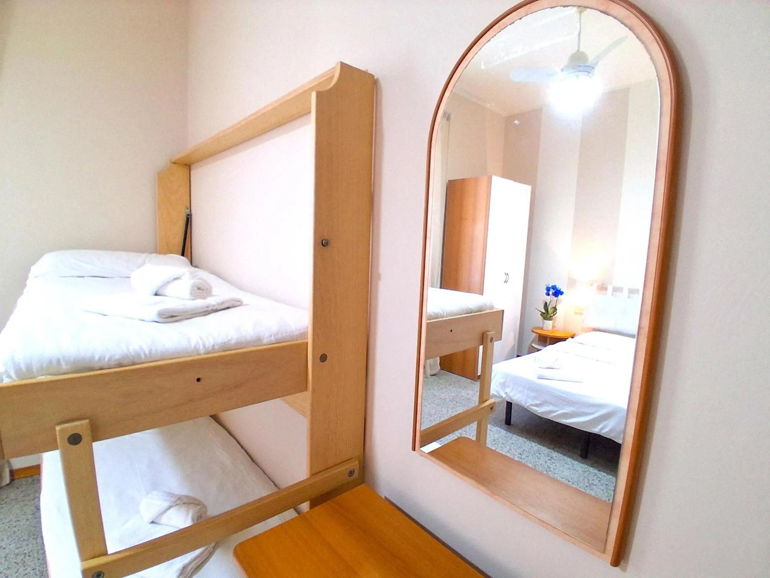 Bed in Hotel Le Giare