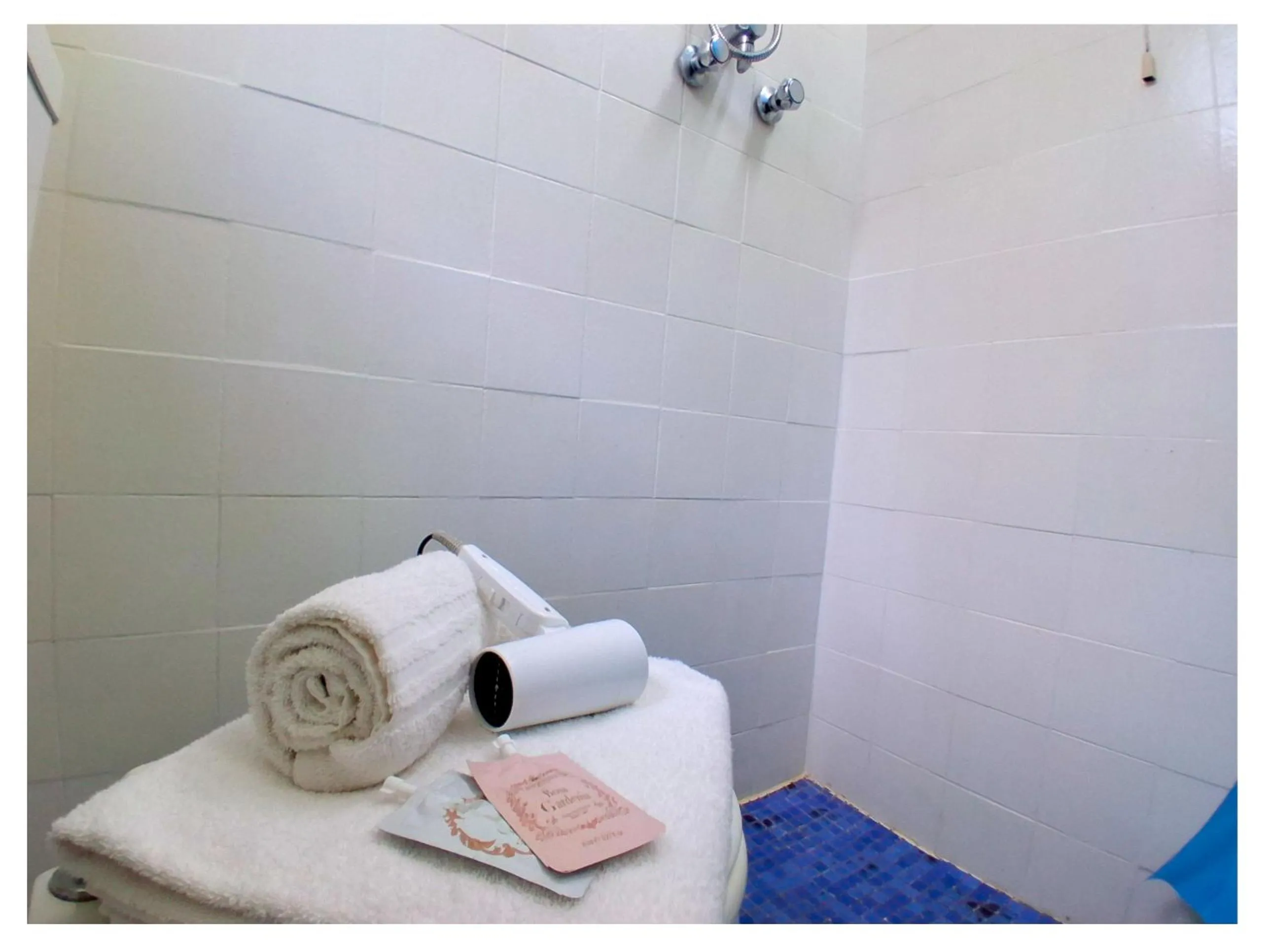 Shower in Hotel Le Giare