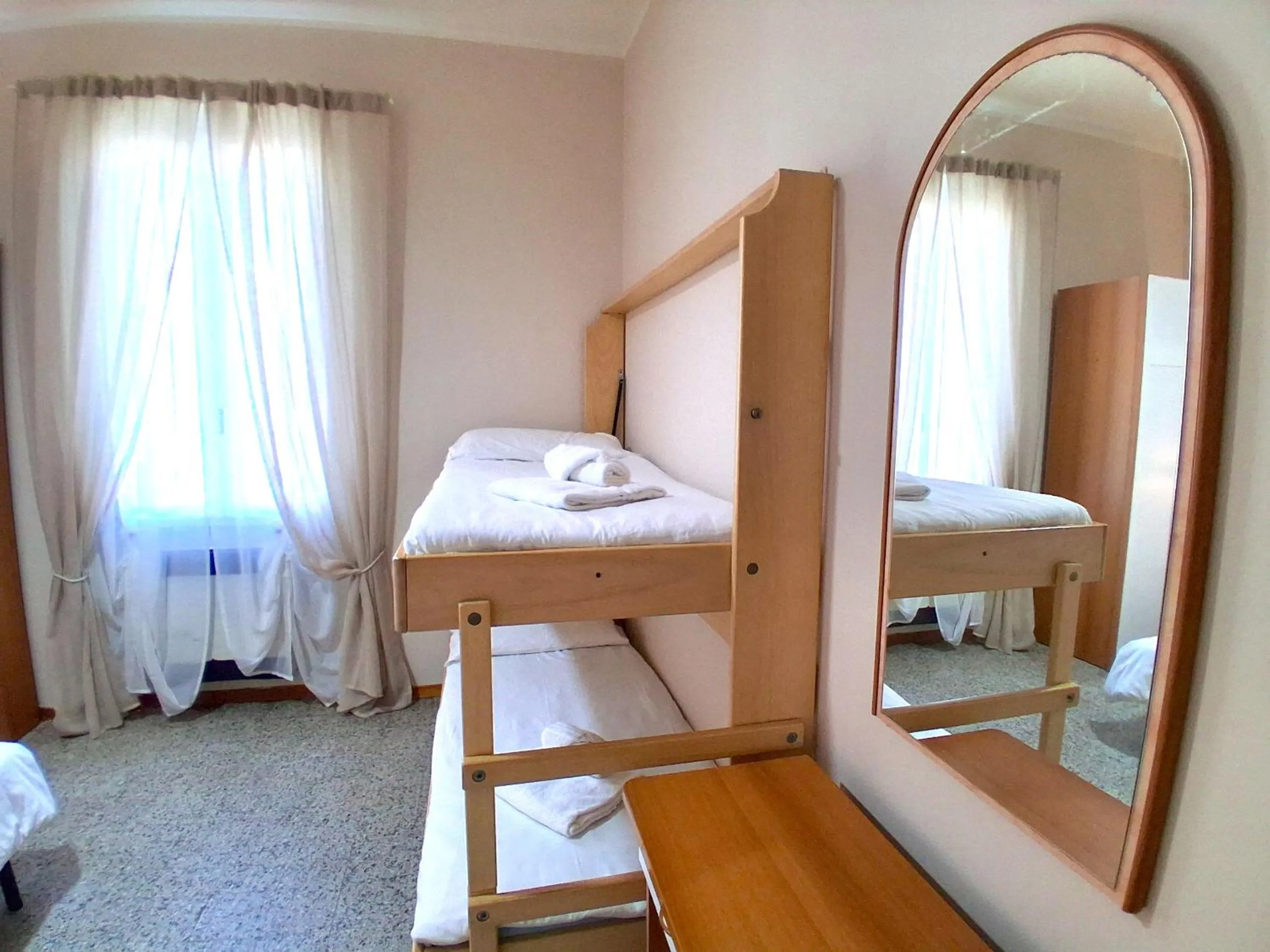 Bed in Hotel Le Giare
