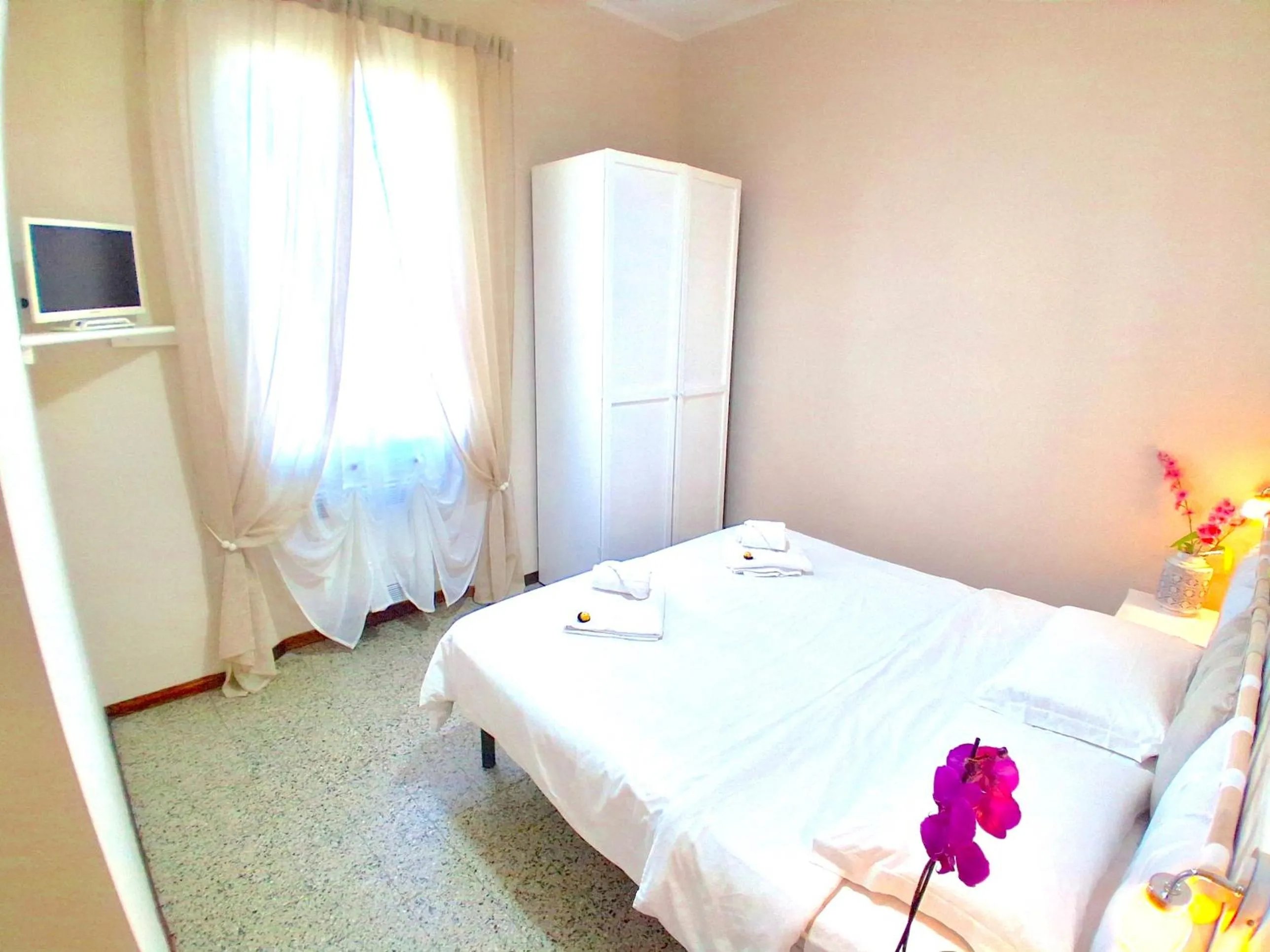 Bed in Hotel Le Giare