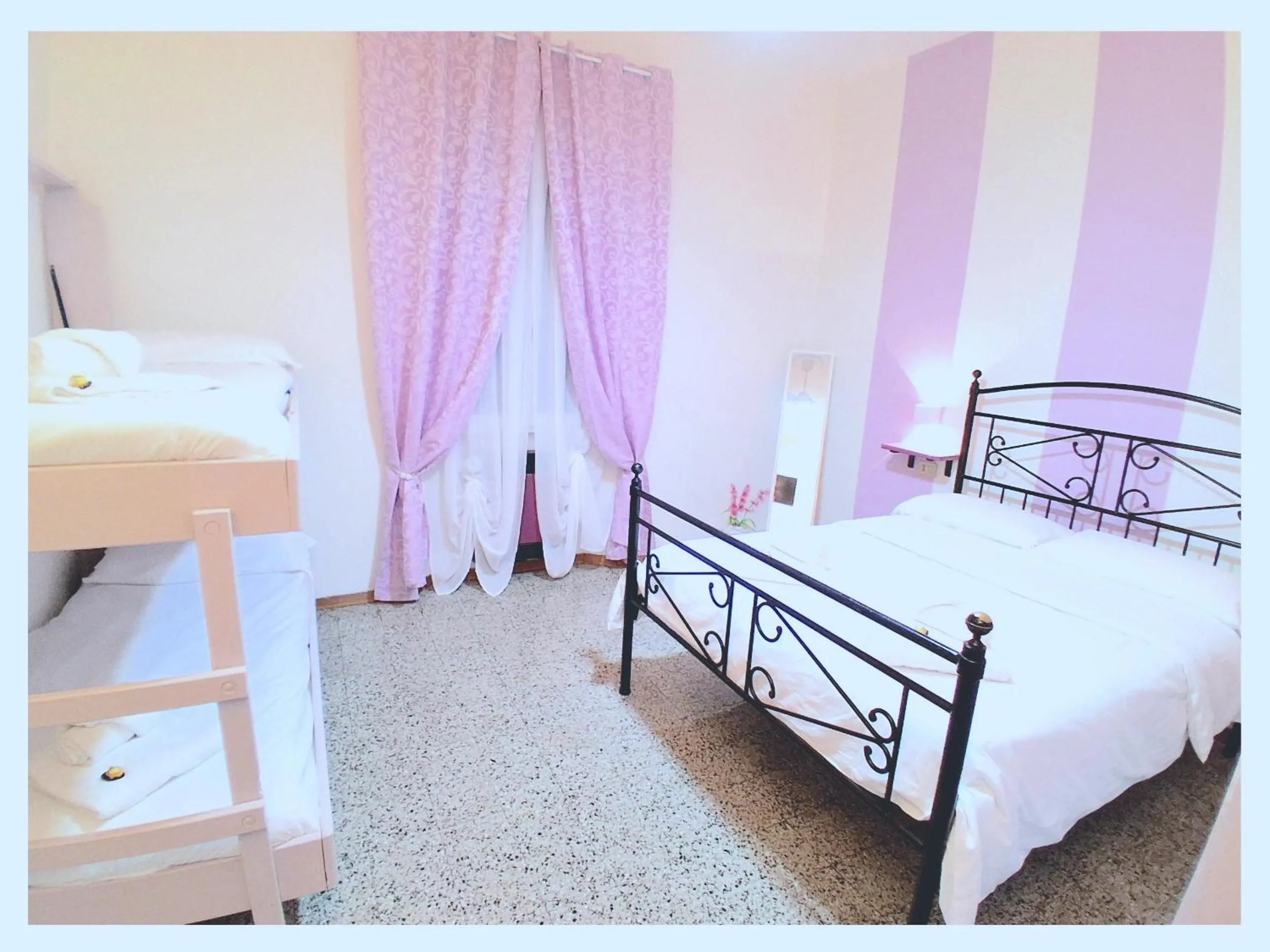 Bed in Hotel Le Giare